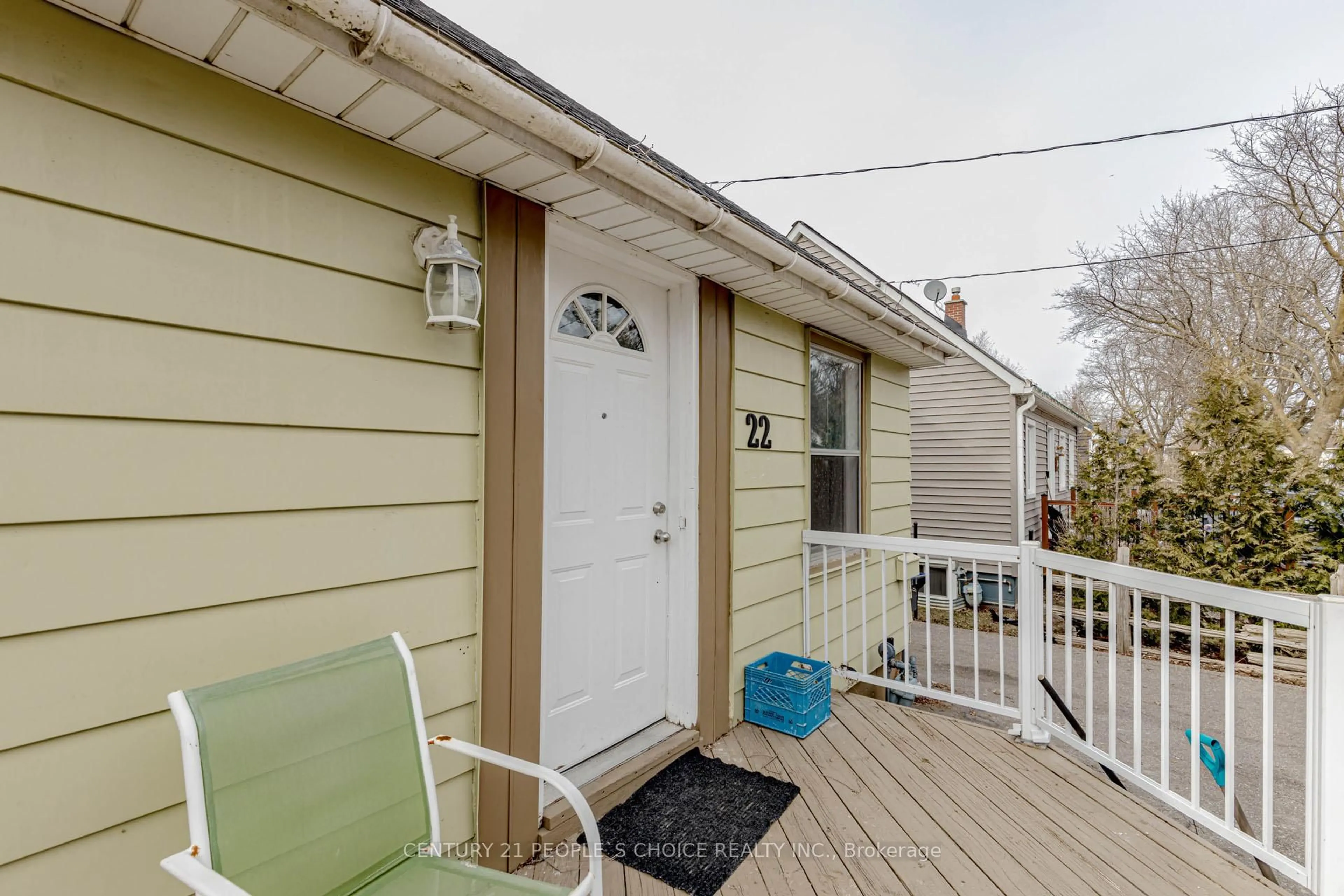 Patio, street for 22 Rogers Rd, Brampton Ontario L6X 1L8