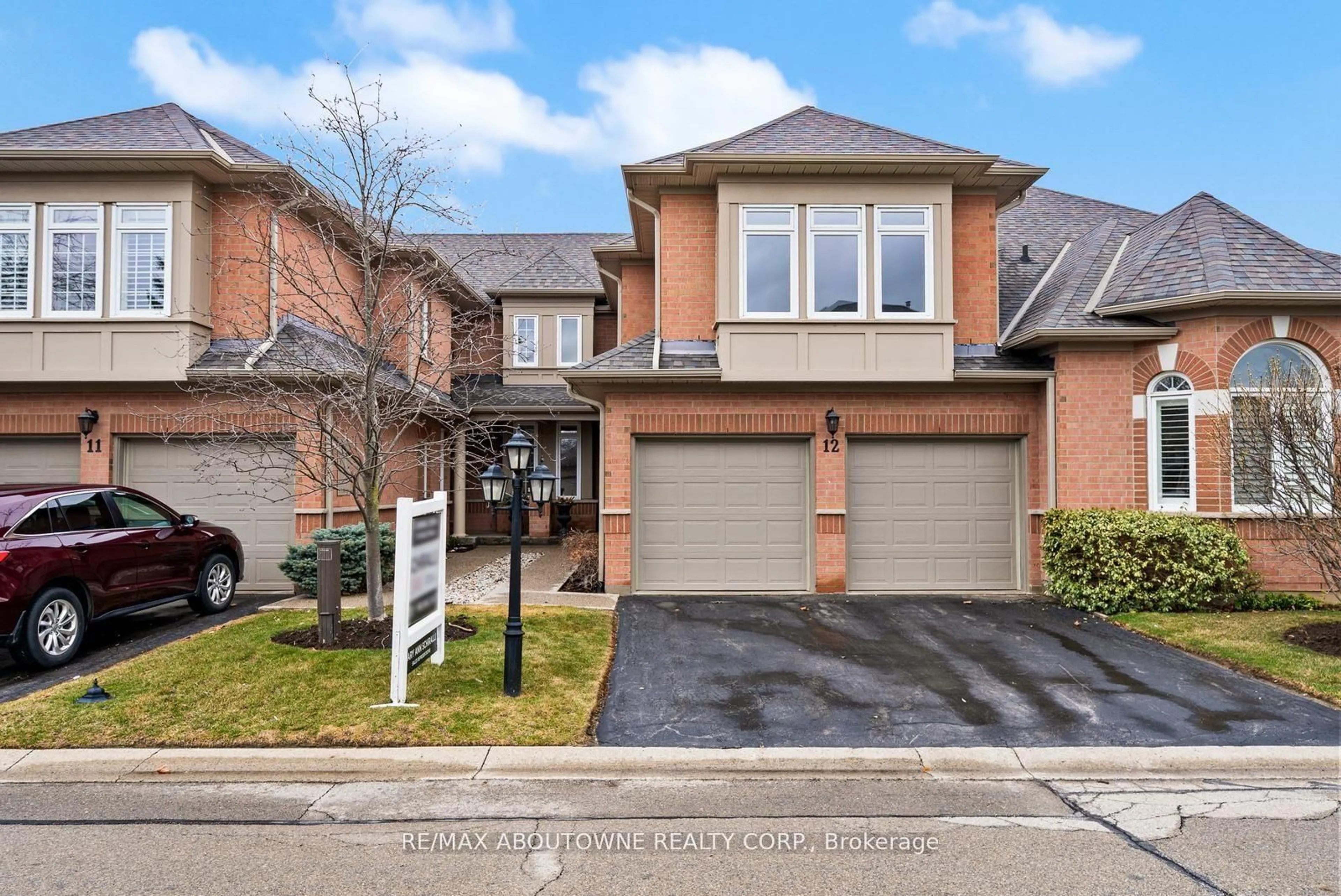 Home with brick exterior material, street for 2165 Country Club Dr #12, Burlington Ontario L7M 4H4