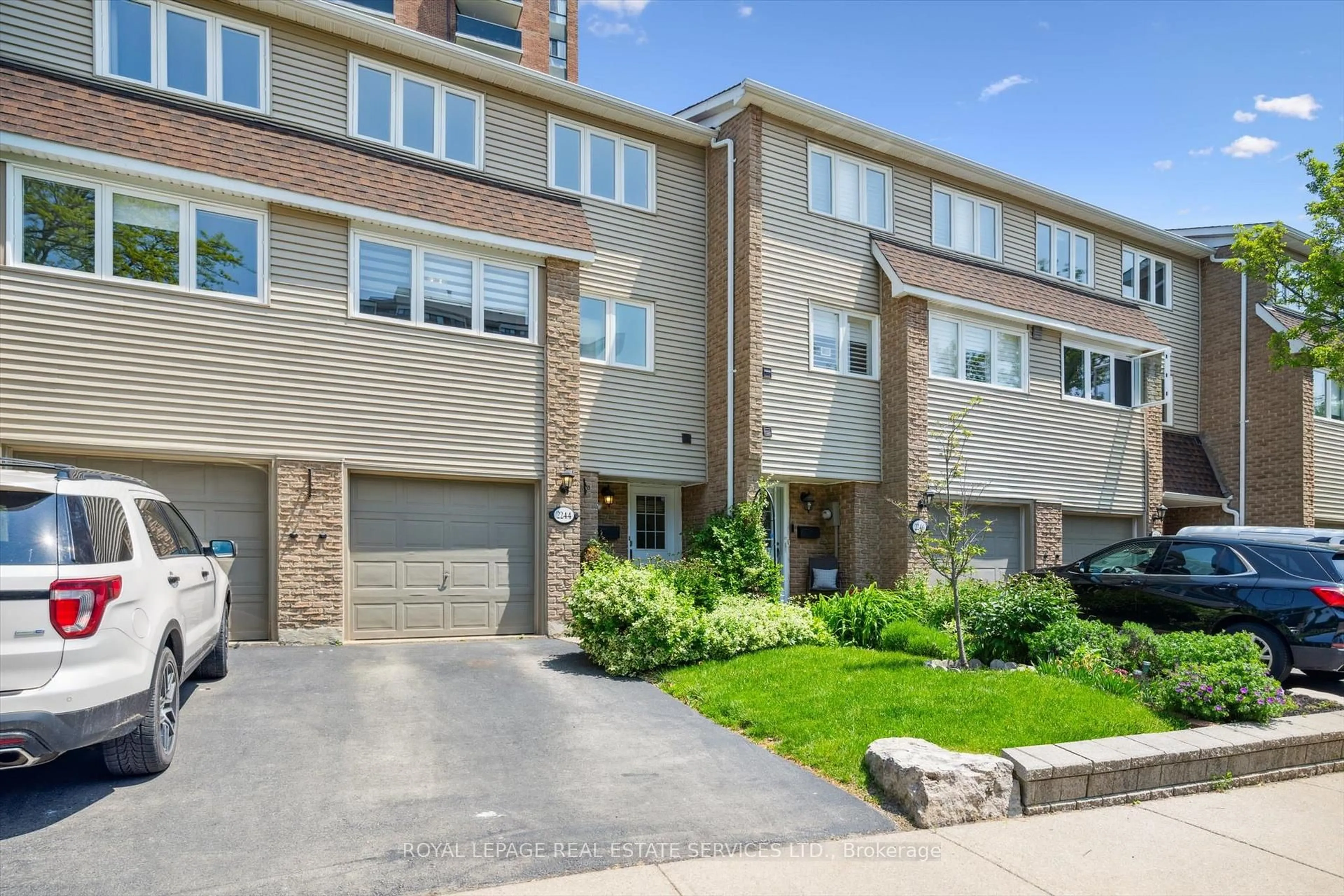 Home with brick exterior material, street for 2244 Marine Dr, Oakville Ontario L6L 1C1