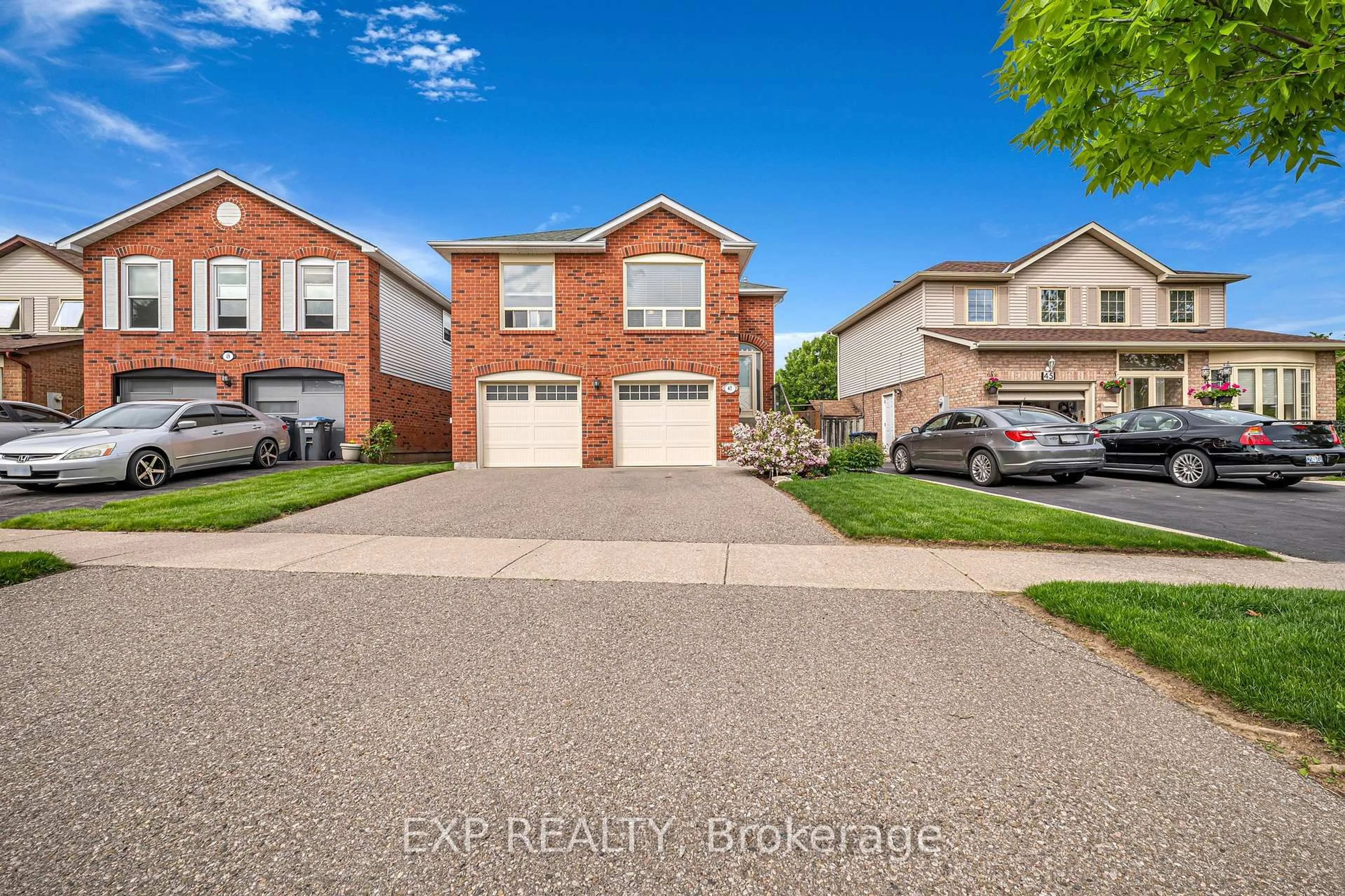 A pic from outside/outdoor area/front of a property/back of a property/a pic from drone, street for 47 Floribunda Cres, Brampton Ontario L6T 4R9