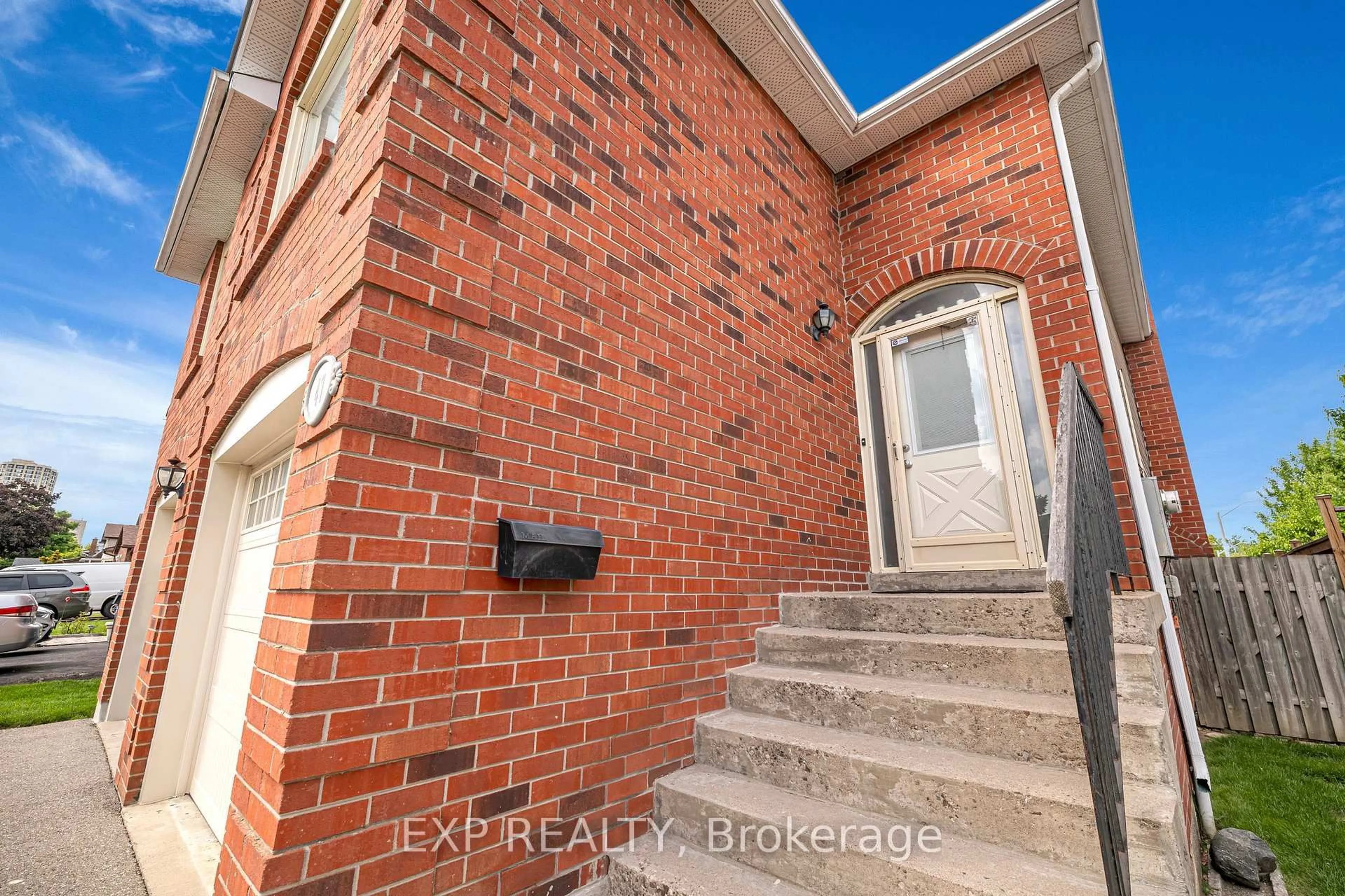 Unknown for 47 Floribunda Cres, Brampton Ontario L6T 4R9