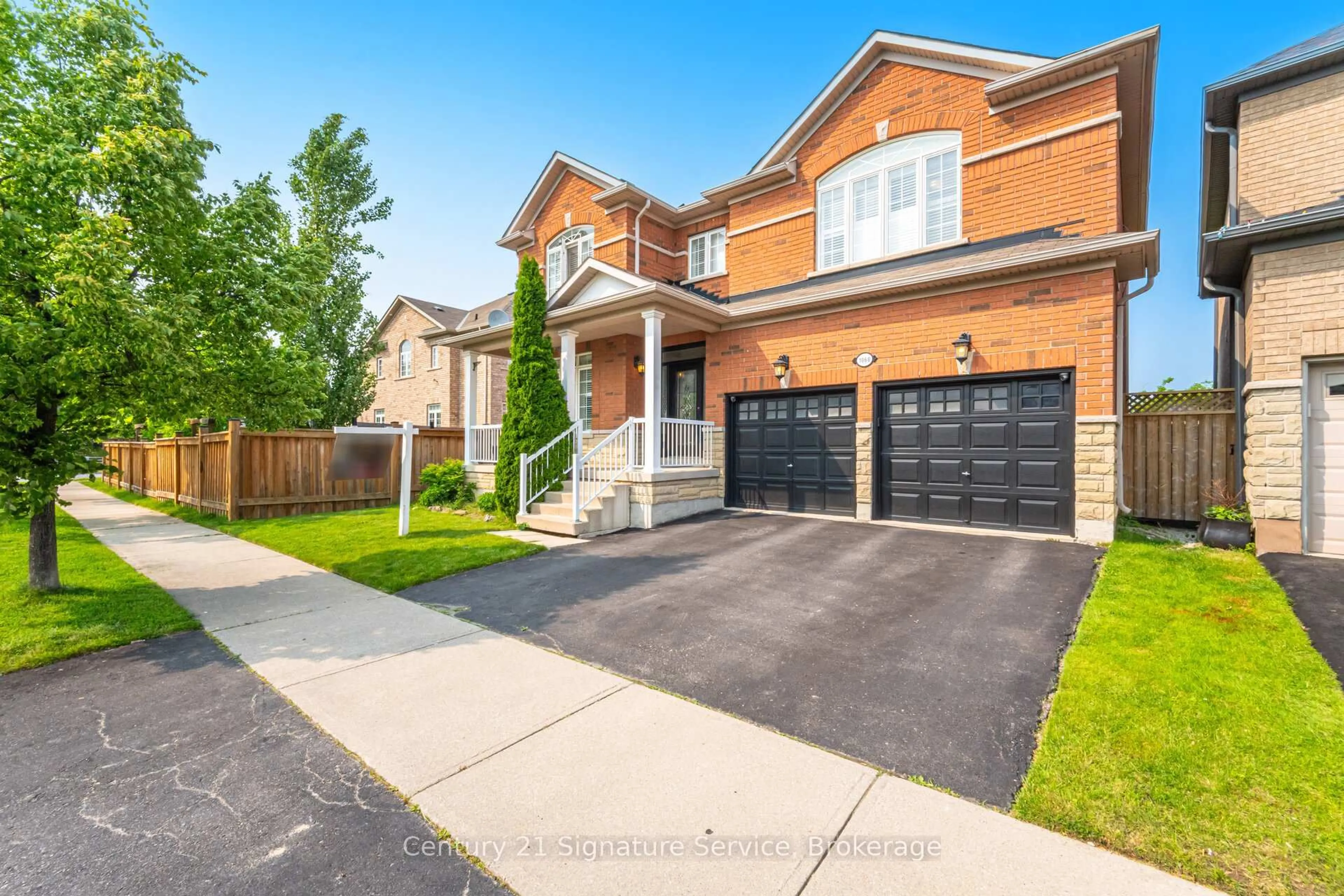 Home with brick exterior material, street for 1068 Hemstreet Cres, Milton Ontario L9T 6S3