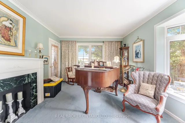 Additional property image - 30 Malvern Crt