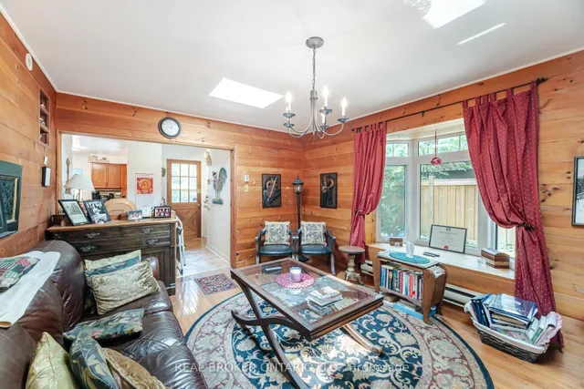 Additional property image - 30 Malvern Crt