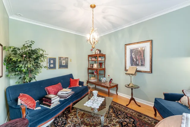 Additional property image - 30 Malvern Crt