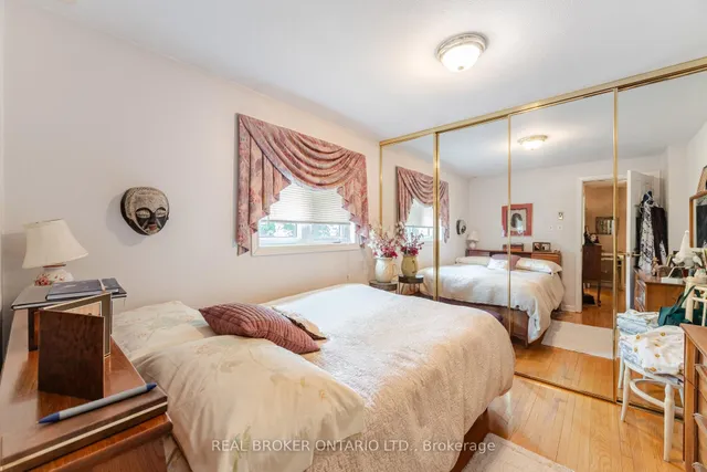 Additional property image - 30 Malvern Crt