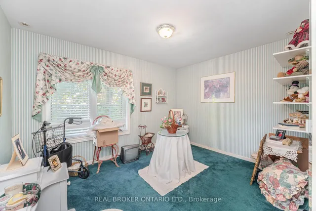 Additional property image - 30 Malvern Crt