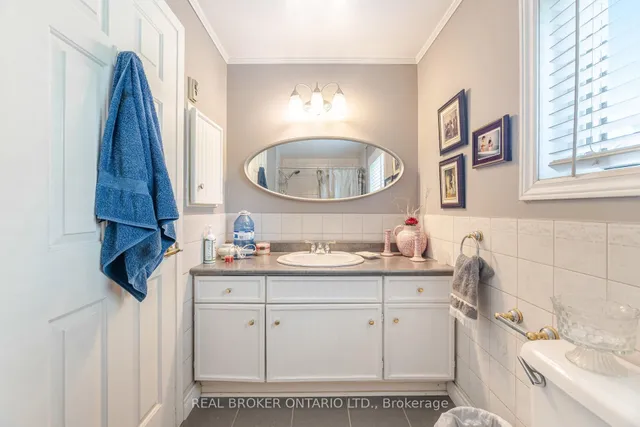Additional property image - 30 Malvern Crt