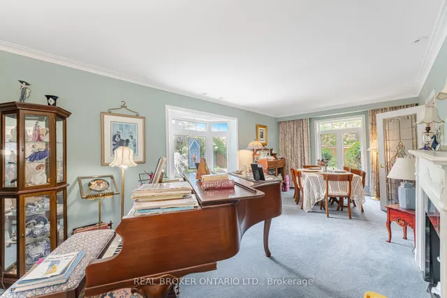 Additional property image - 30 Malvern Crt