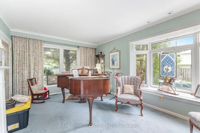 Additional property image - 30 Malvern Crt