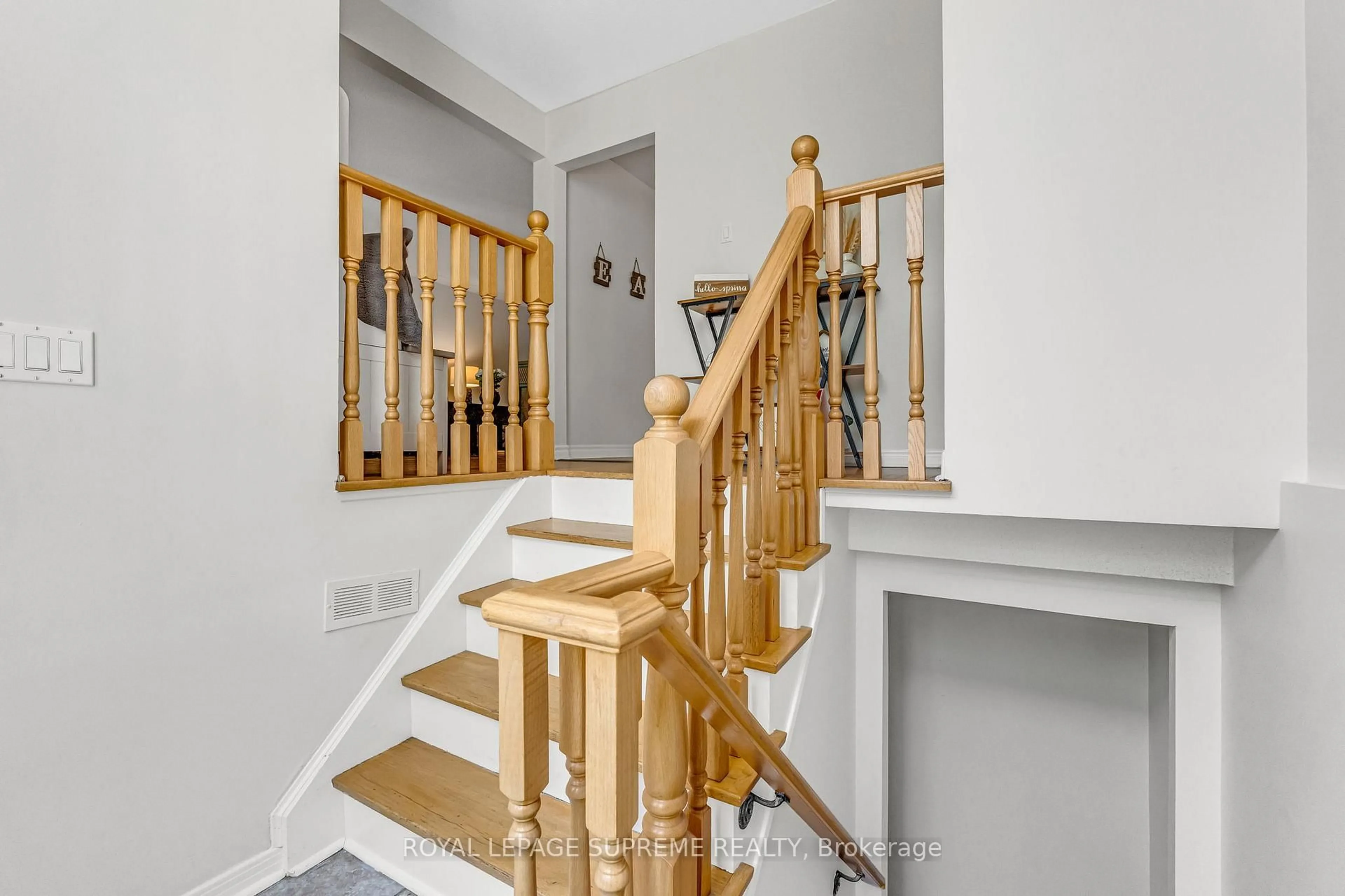 Stairs for 40 Petunias Rd, Brampton Ontario L6V 3G8