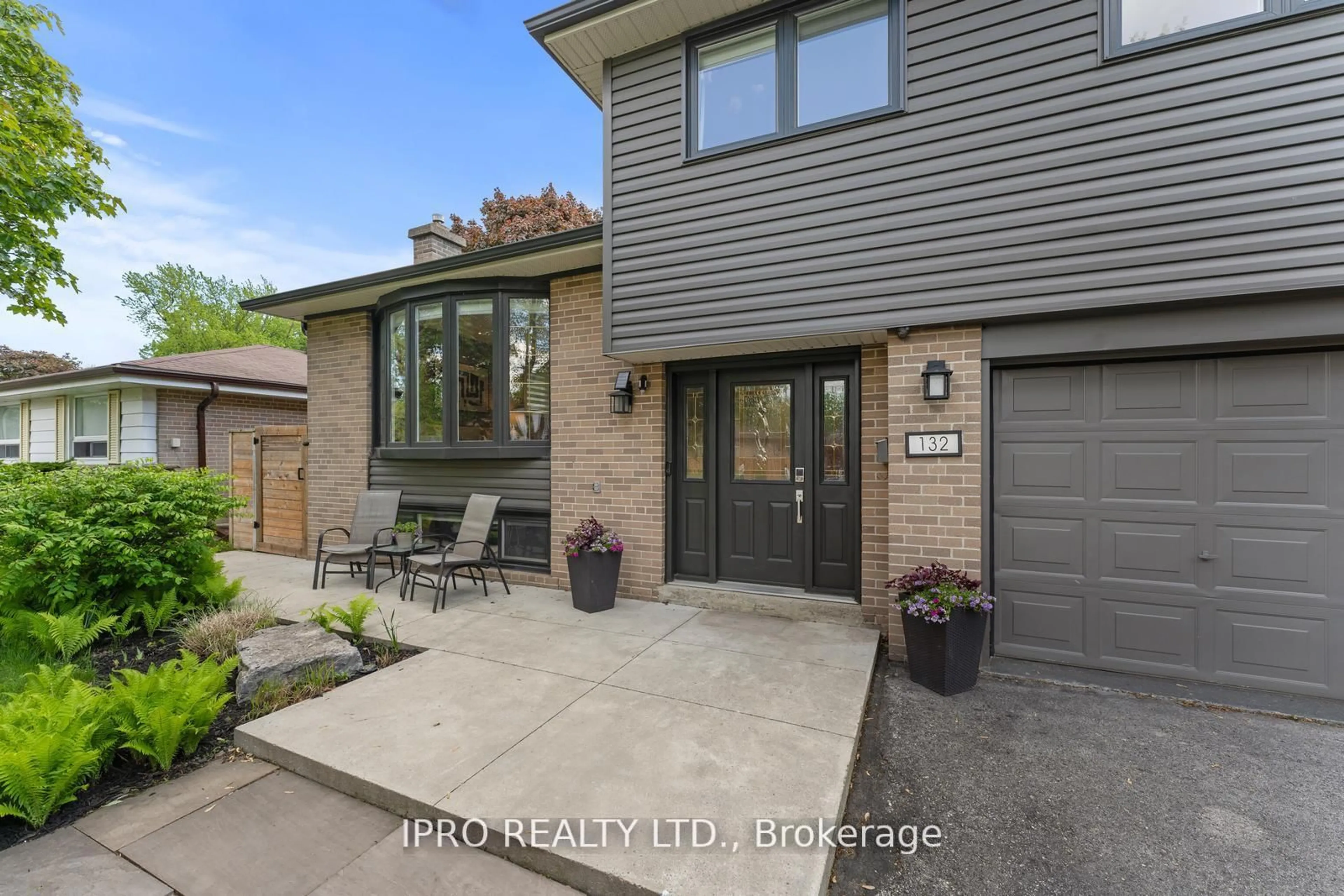 Home with brick exterior material, street for 132 Bartley Bull Pkwy, Brampton Ontario L6W 2J9