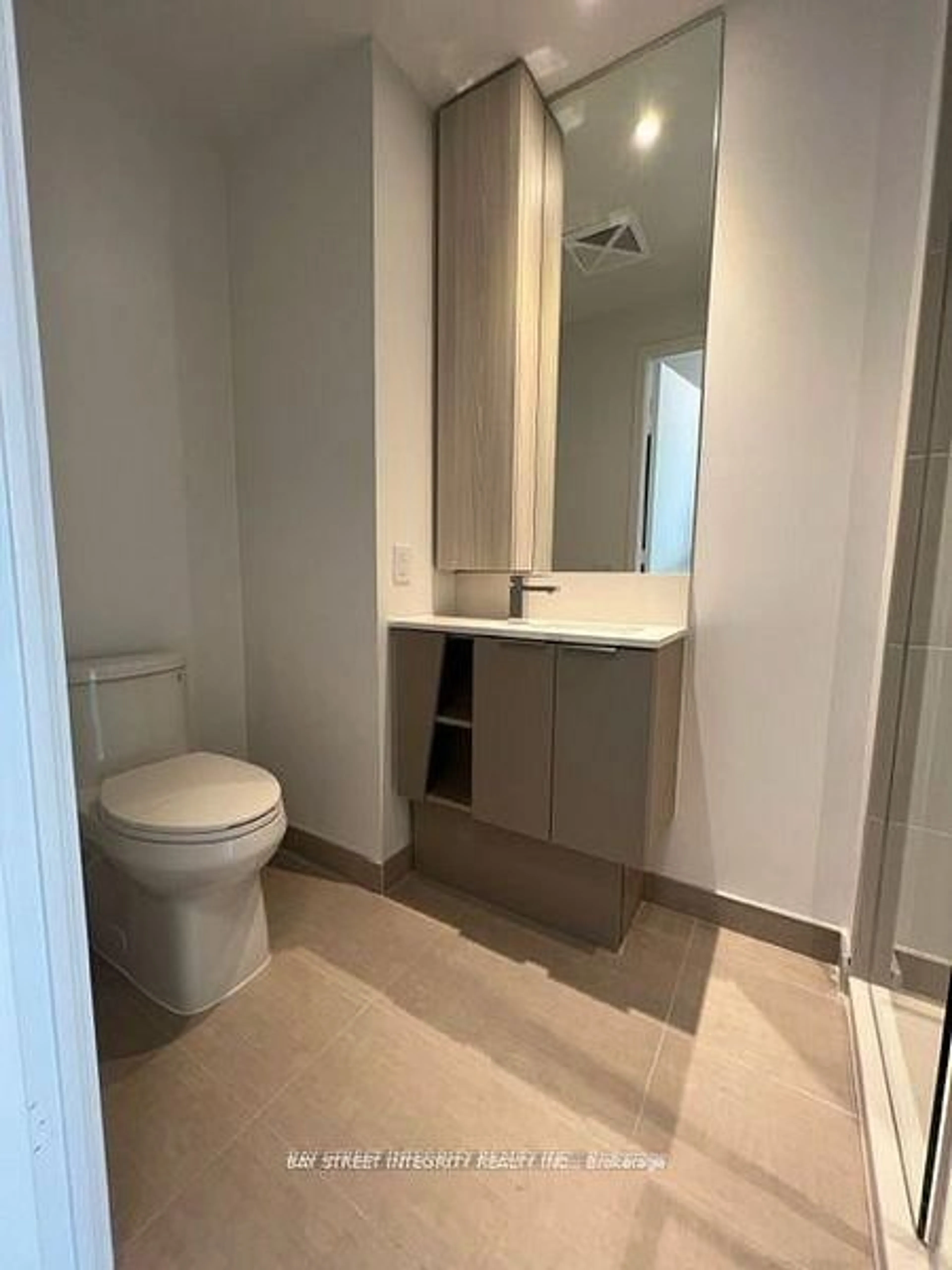 A pic of a room for 3900 Confederation Pkwy #3212, Mississauga Ontario L5B 0M3