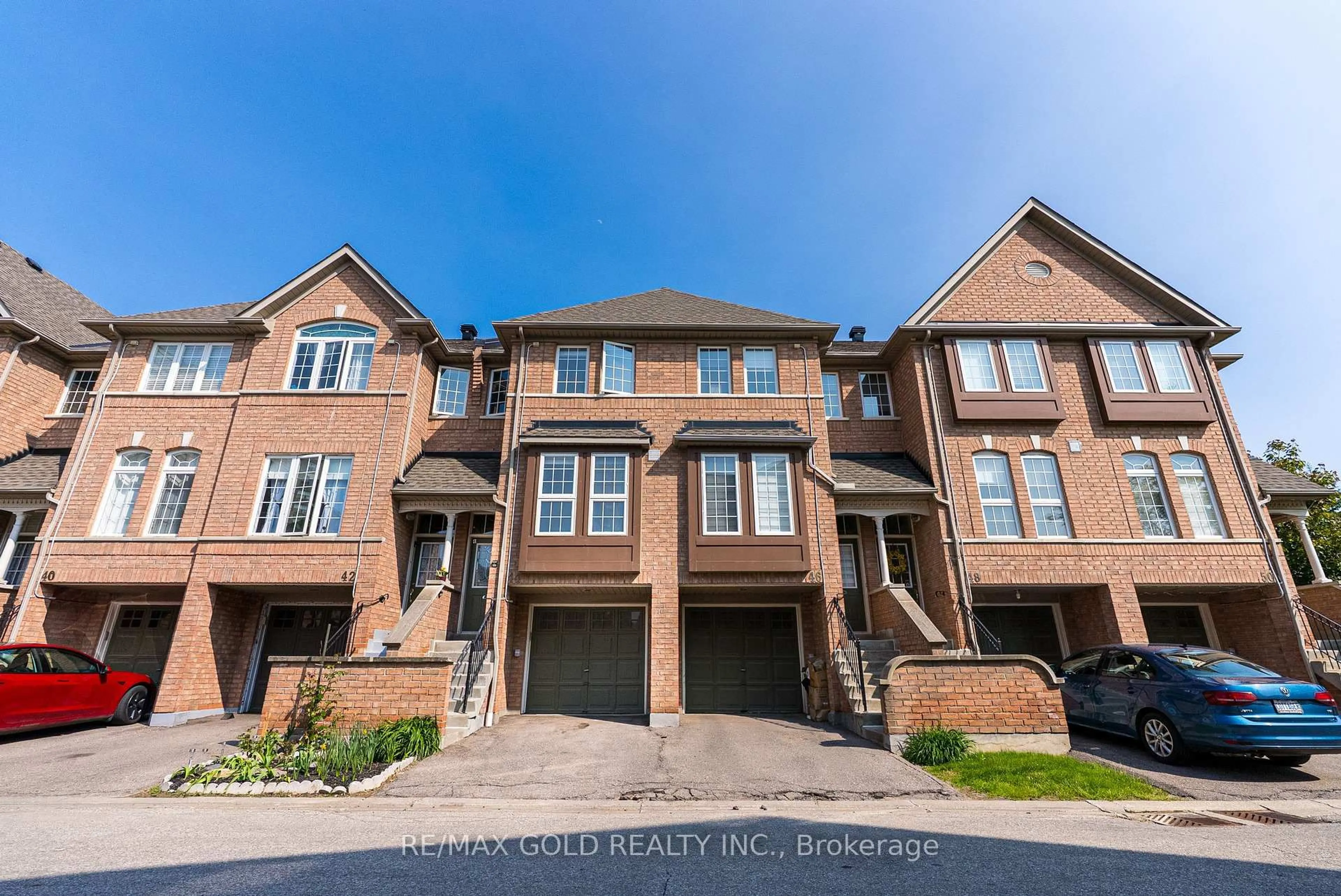Home with brick exterior material, street for 50 Strathaven Dr #44, Mississauga Ontario L5R 4E7