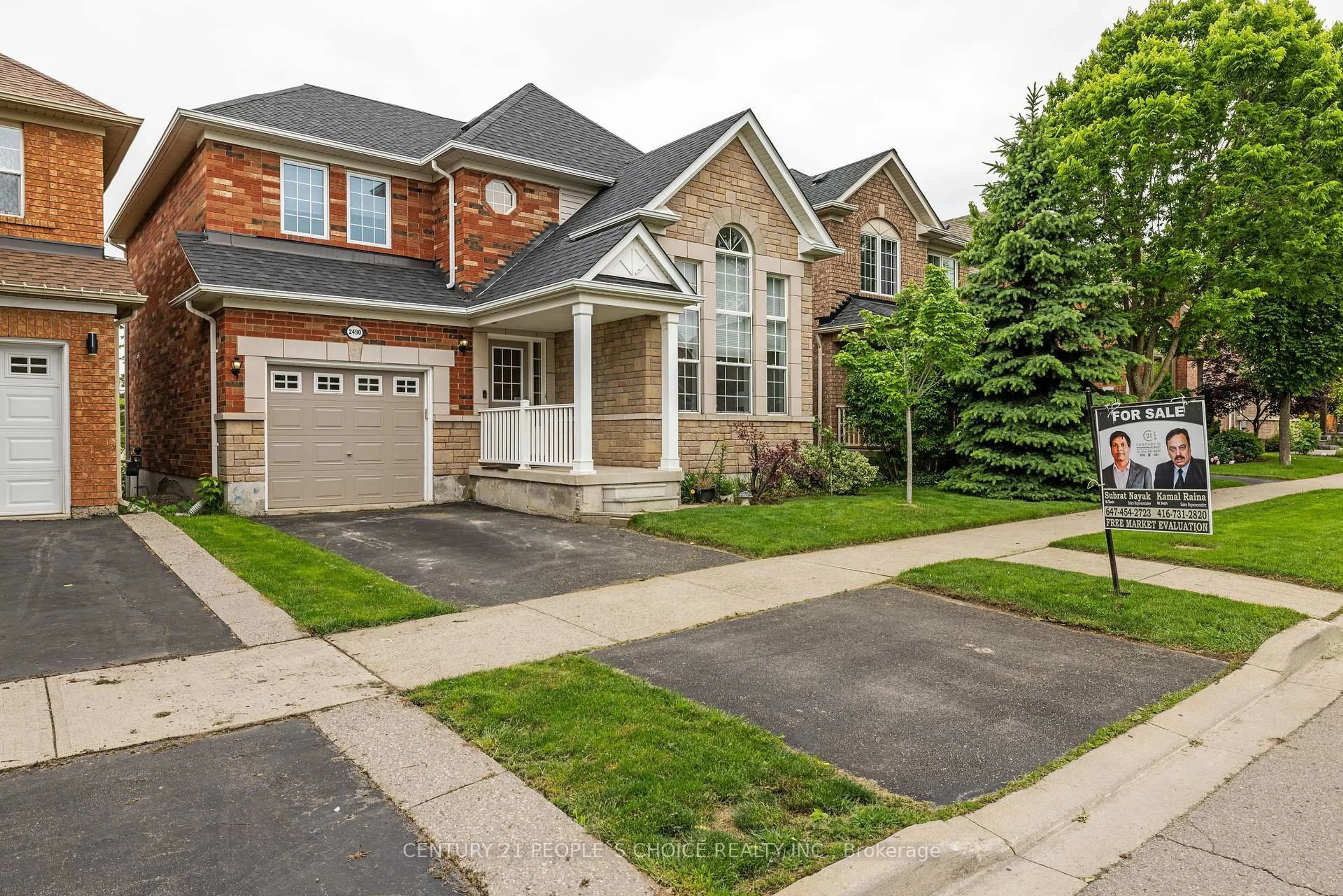 Home with brick exterior material, street for 2490 Valleyridge Dr, Oakville Ontario L6M 5H1