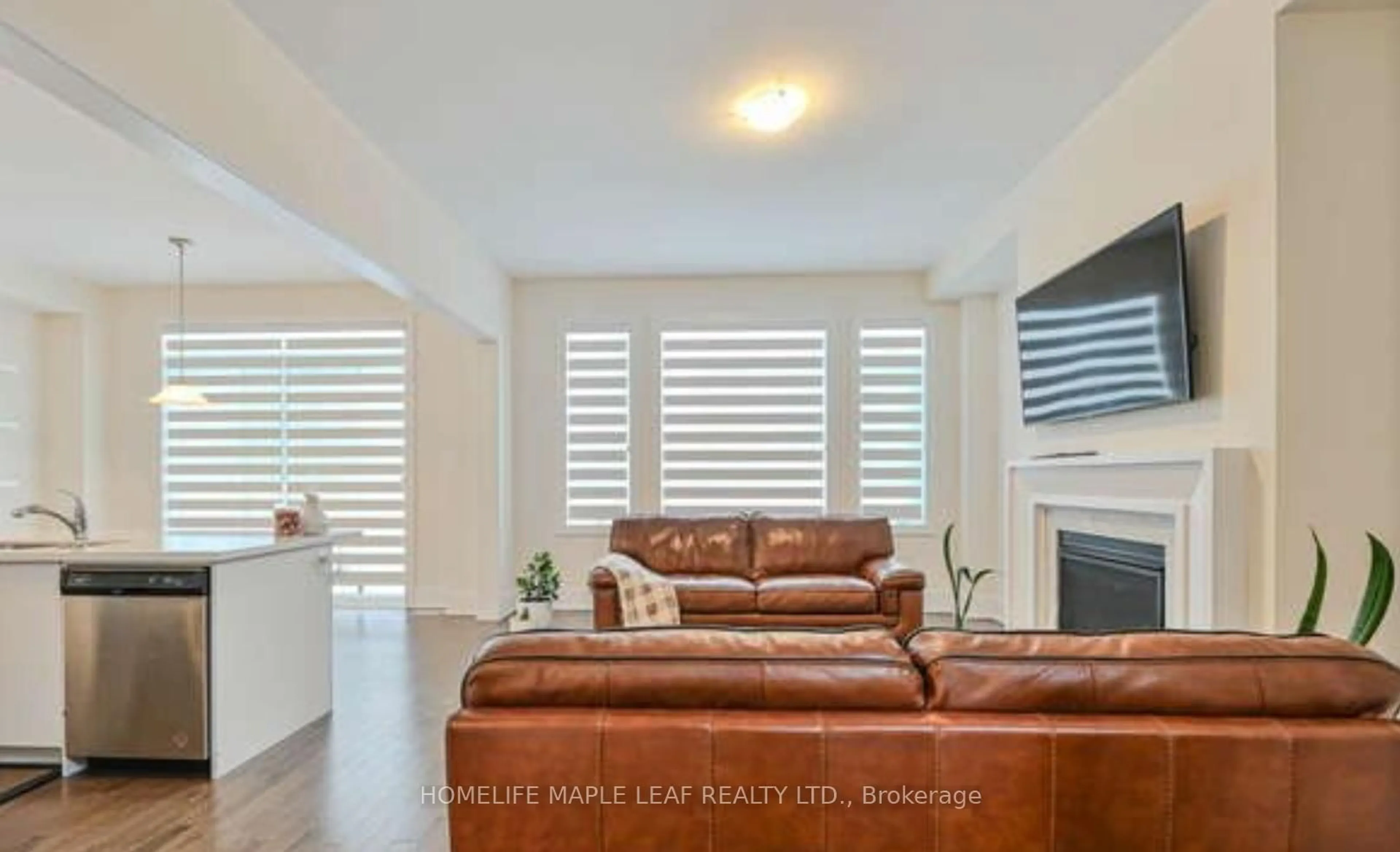Living room with furniture, unknown for 20 Spinland St, Caledon Ontario L2C 4K4
