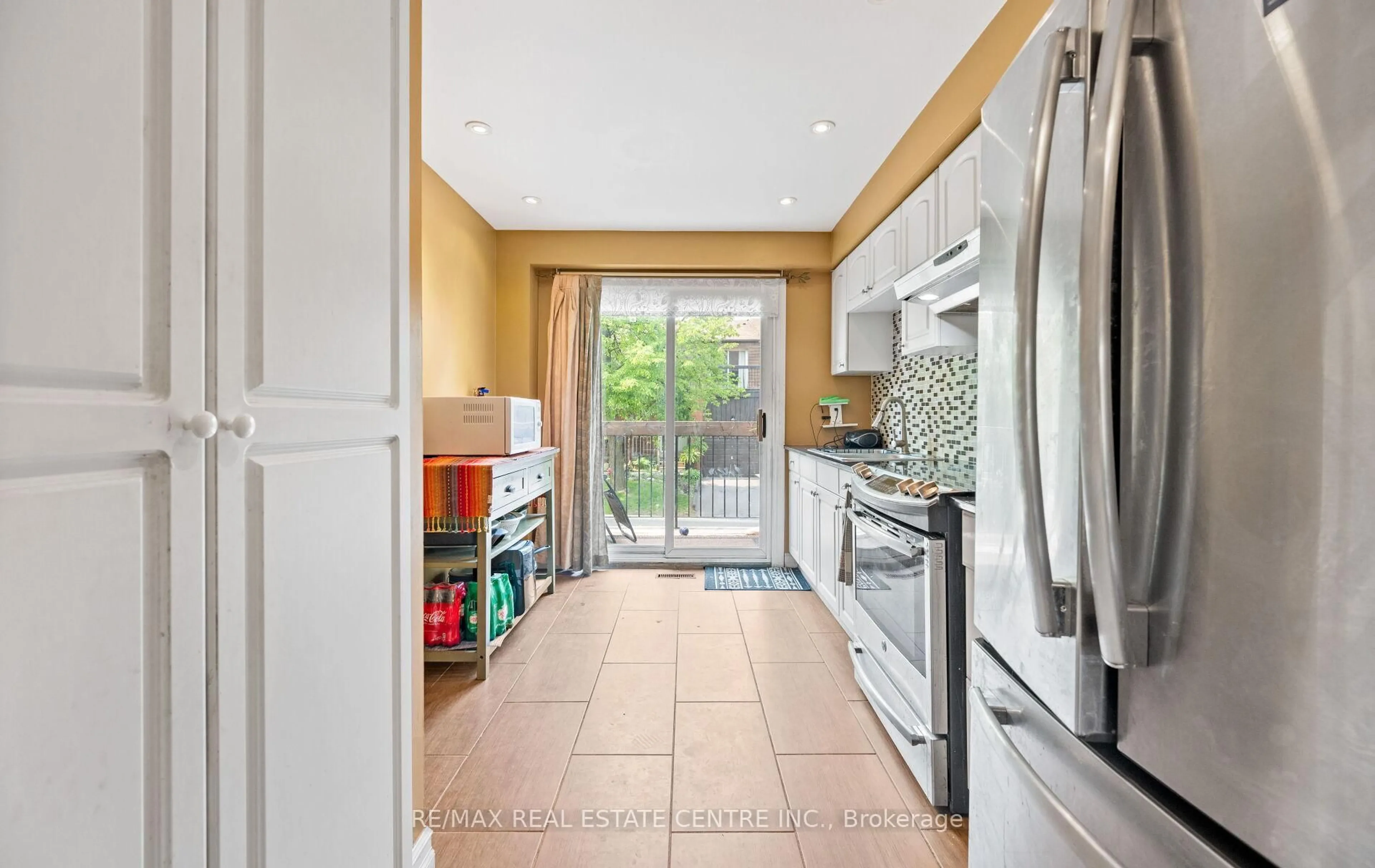 Unknown for 750 Burnhamthorpe Rd #35, Mississauga Ontario L4Y 2X3