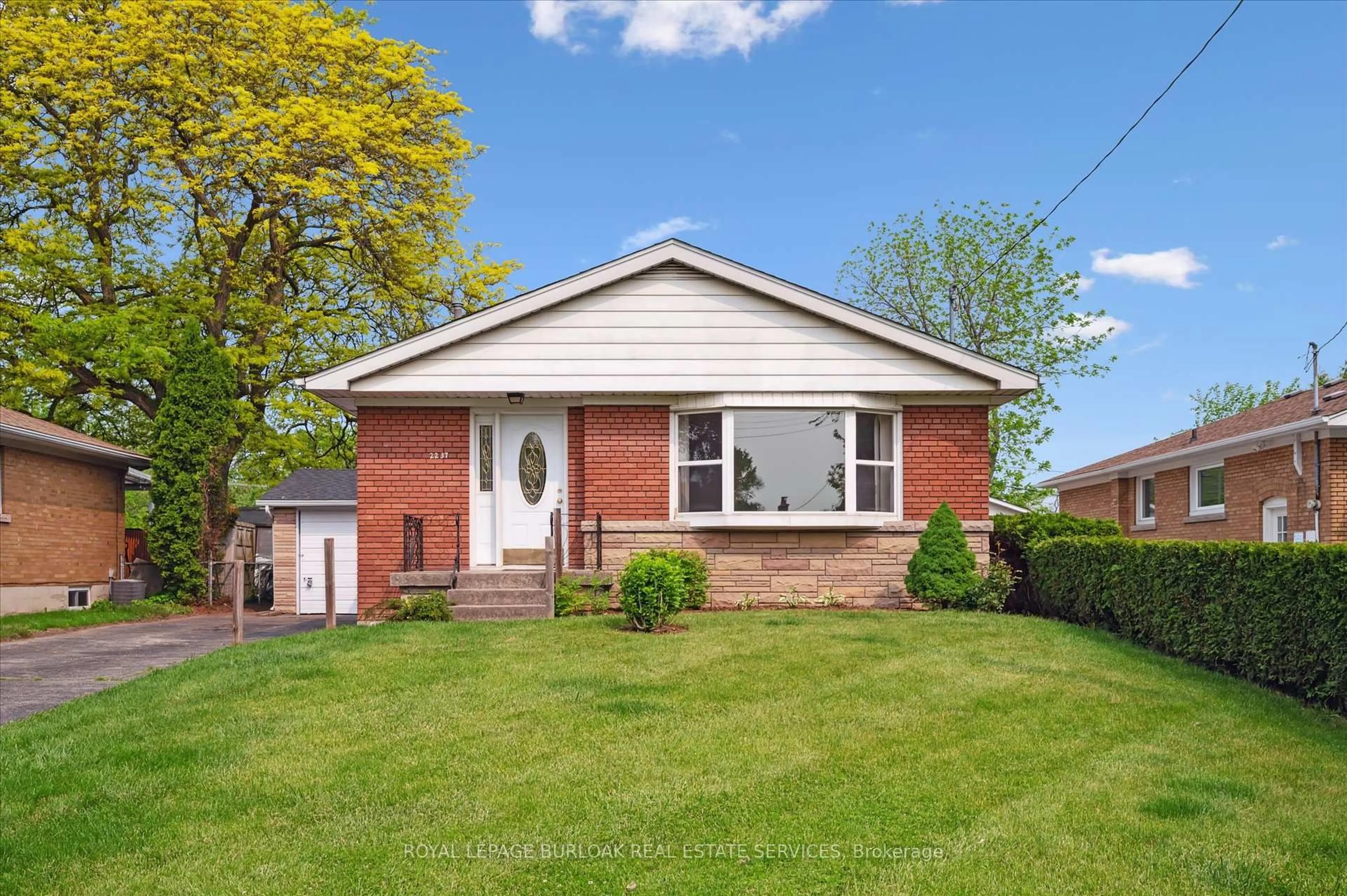 Home with brick exterior material, street for 2237 Joyce St, Burlington Ontario L7R 2B6