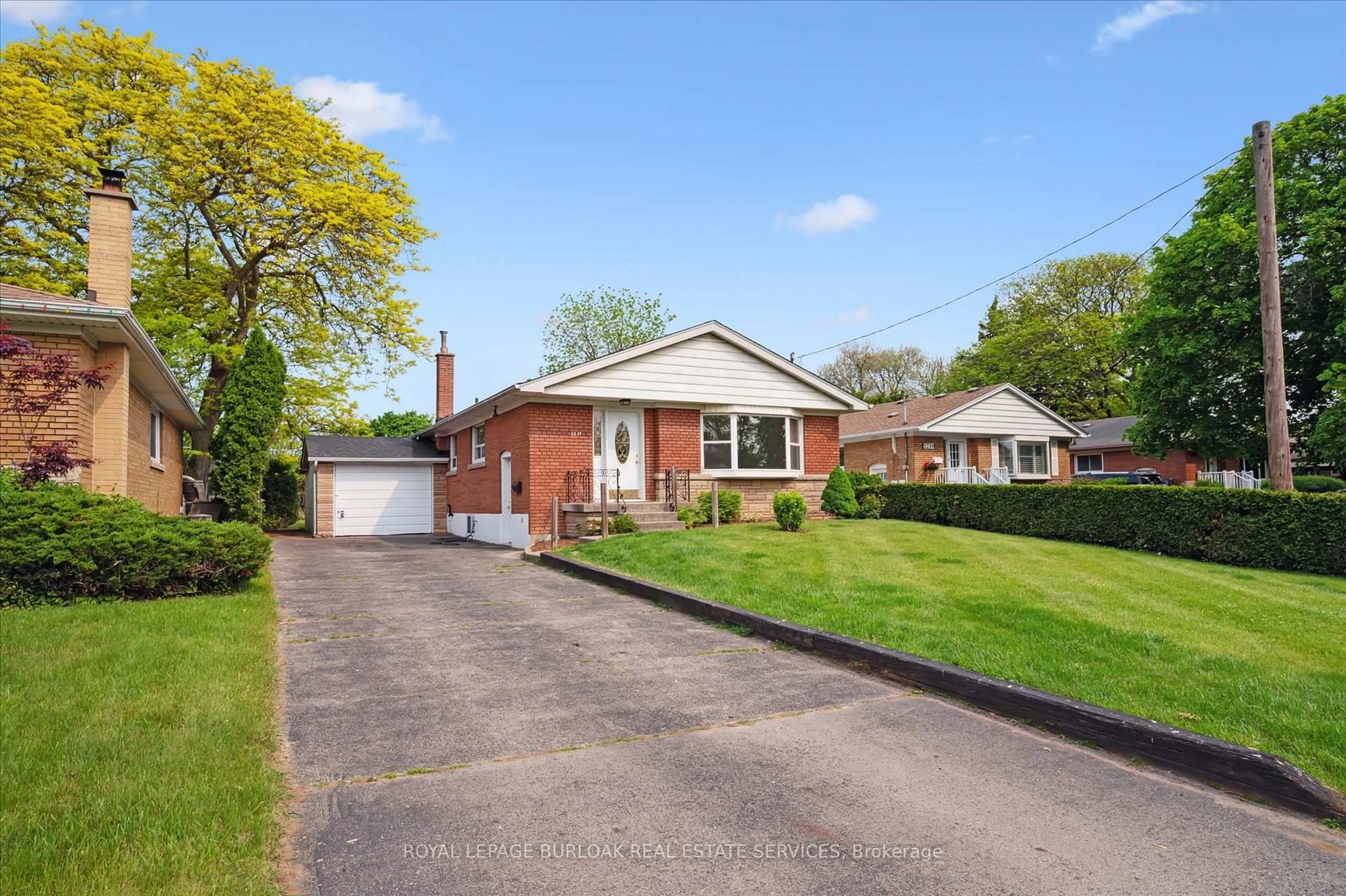 Home with brick exterior material, street for 2237 Joyce St, Burlington Ontario L7R 2B6