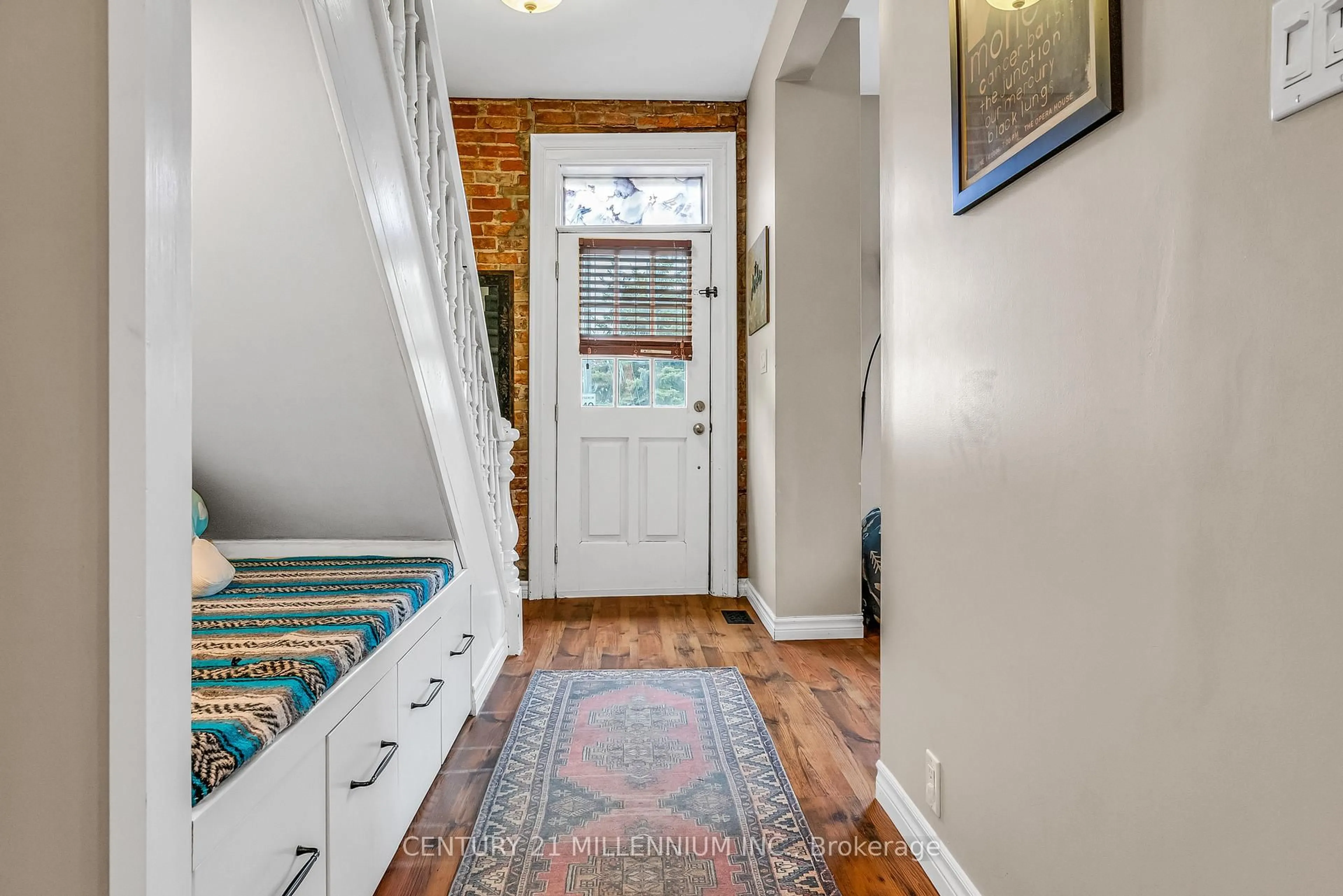 Indoor entryway for 62 Townline, Orangeville Ontario L9W 1V6