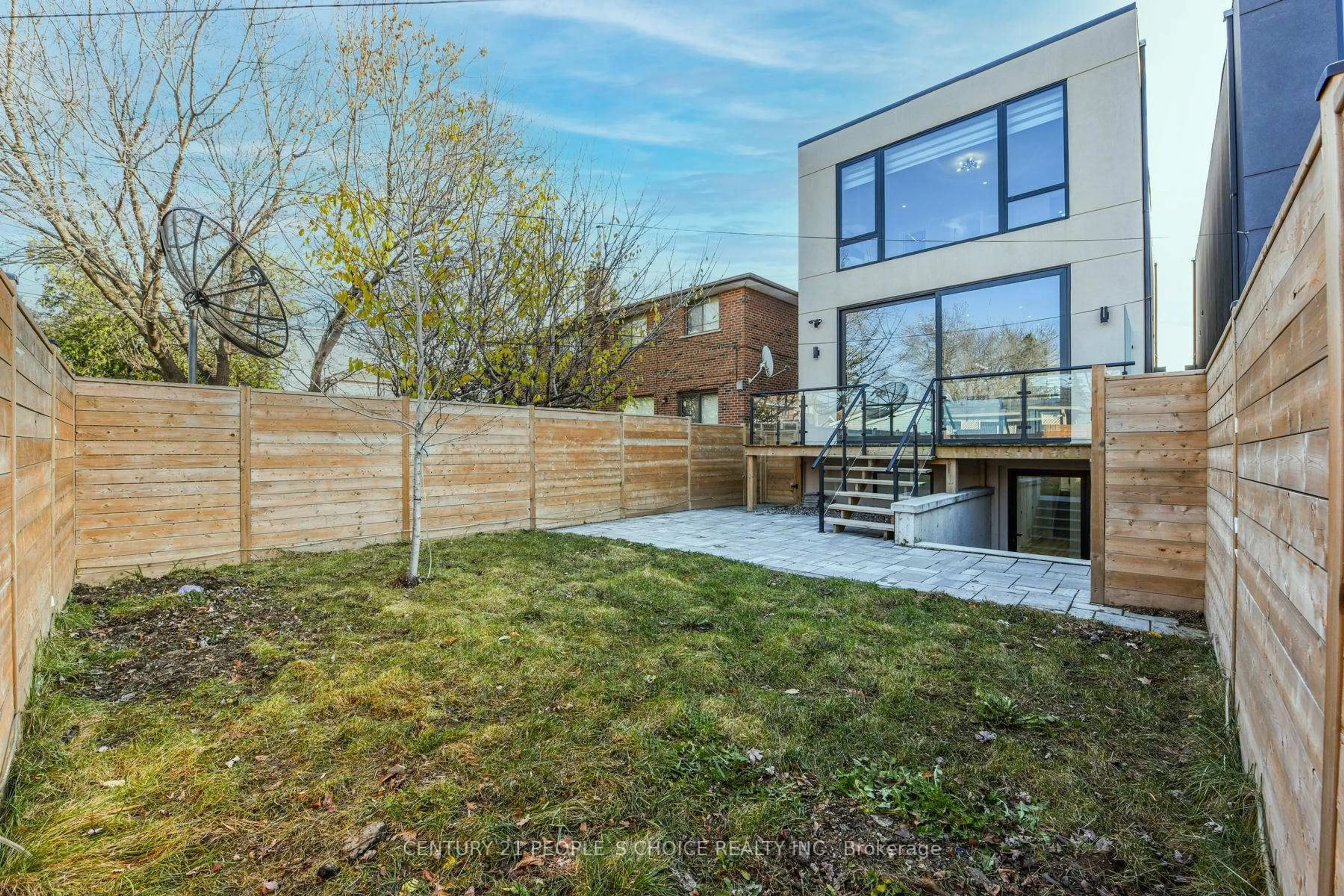 Patio, street for 80A Evans Ave, Toronto Ontario M8Z 1H8