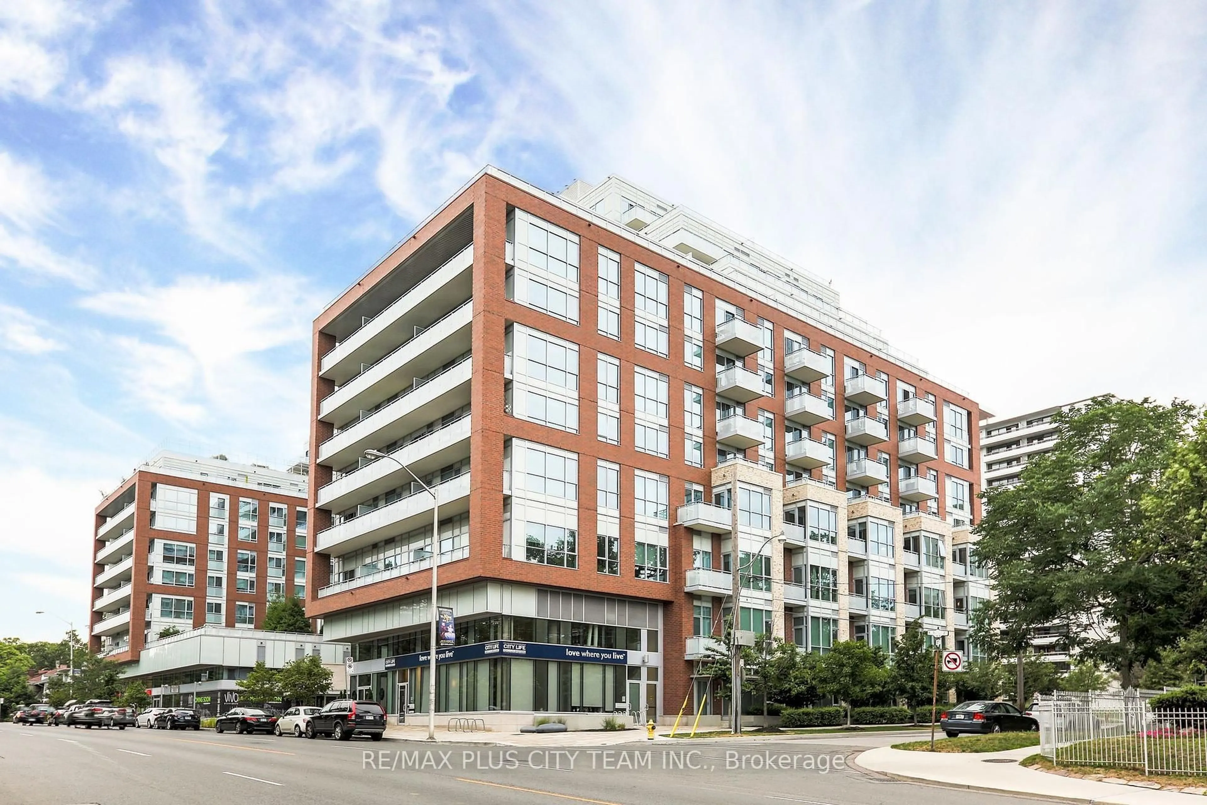 Unknown for 1830 Bloor St #515, Toronto Ontario M6P 0A2
