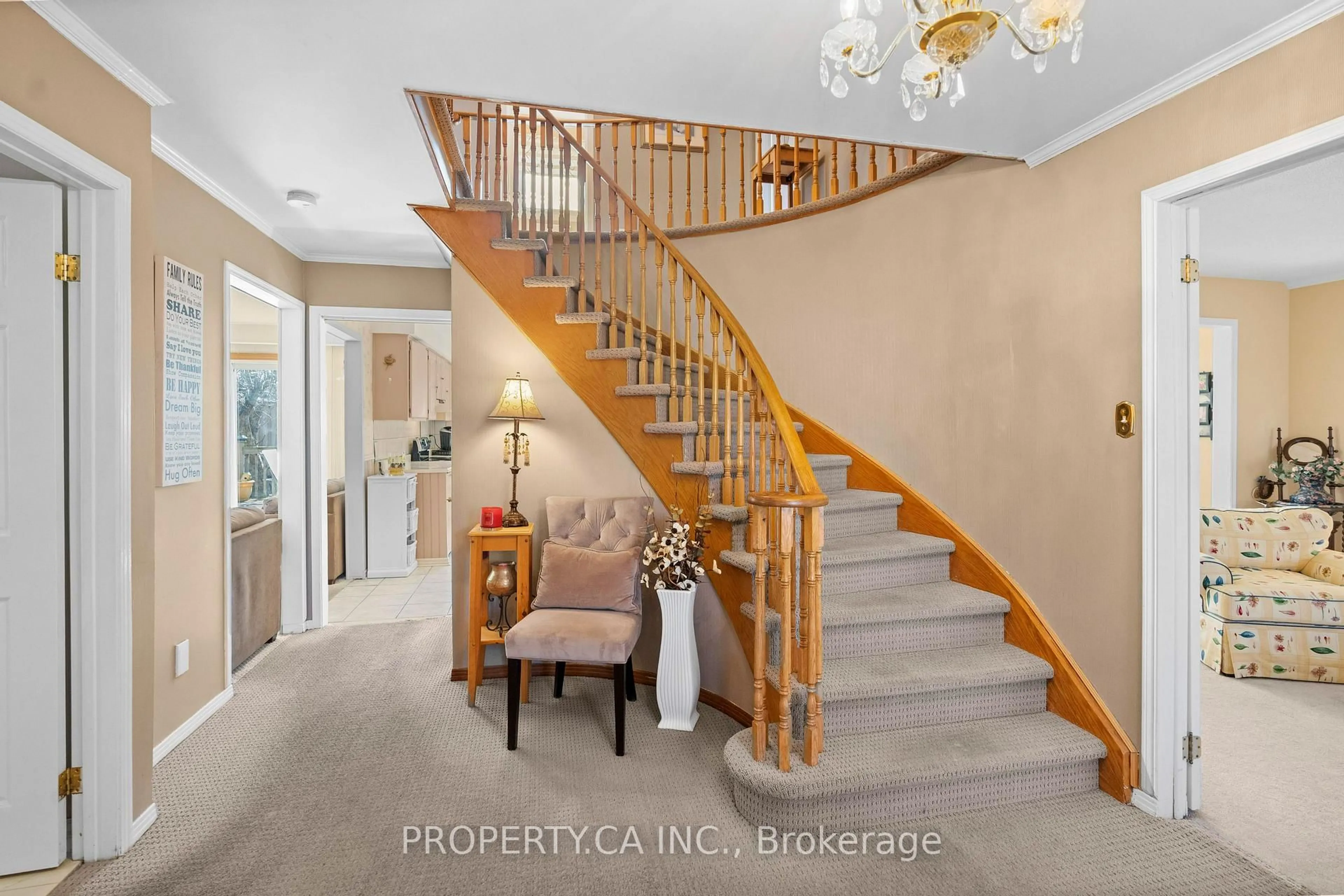 Unknown for 2536 Birch Cres, Mississauga Ontario L5J 4H1