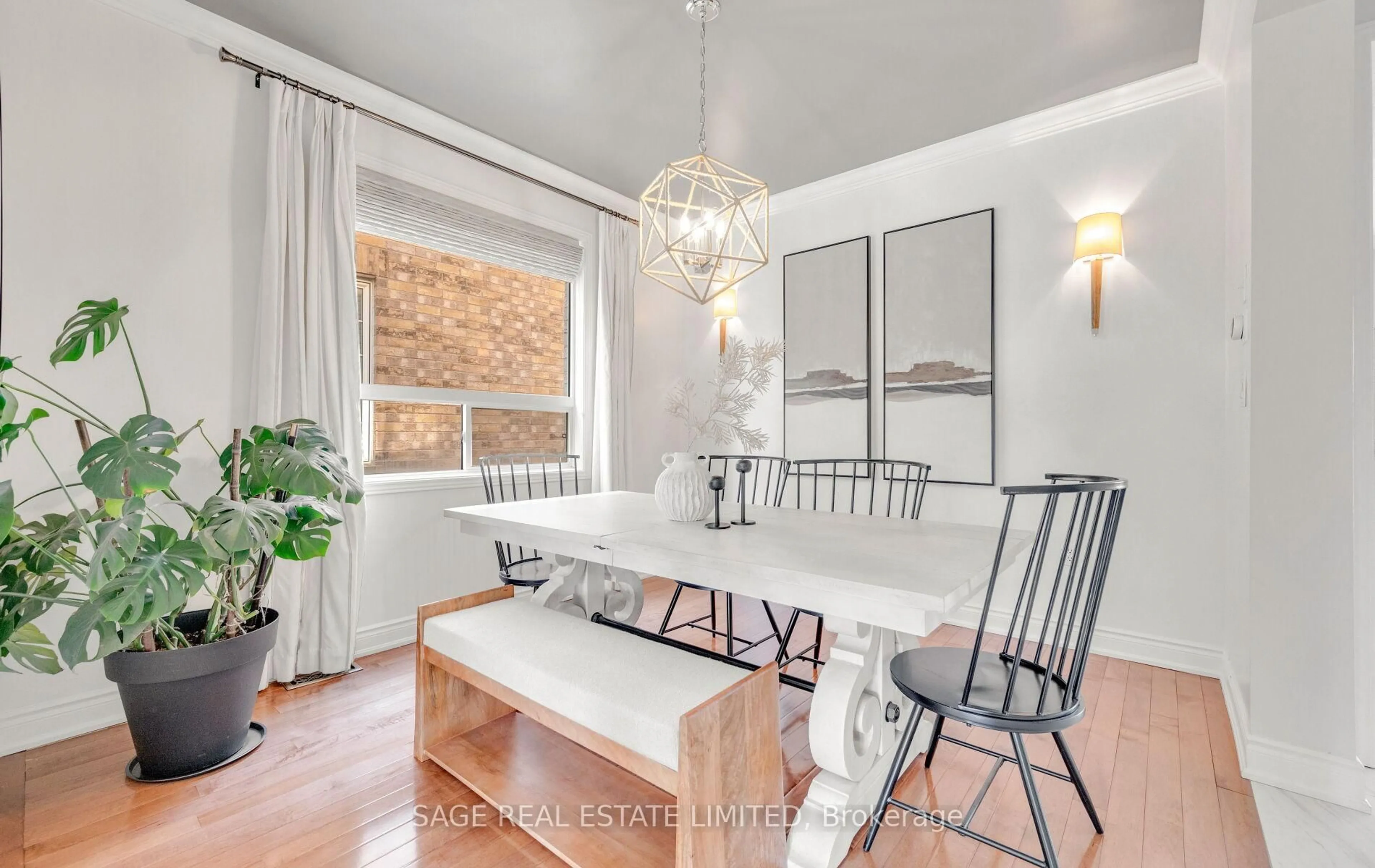 Dining room, unknown for 3911 Rosanna Dr, Mississauga Ontario L5M 7Y2