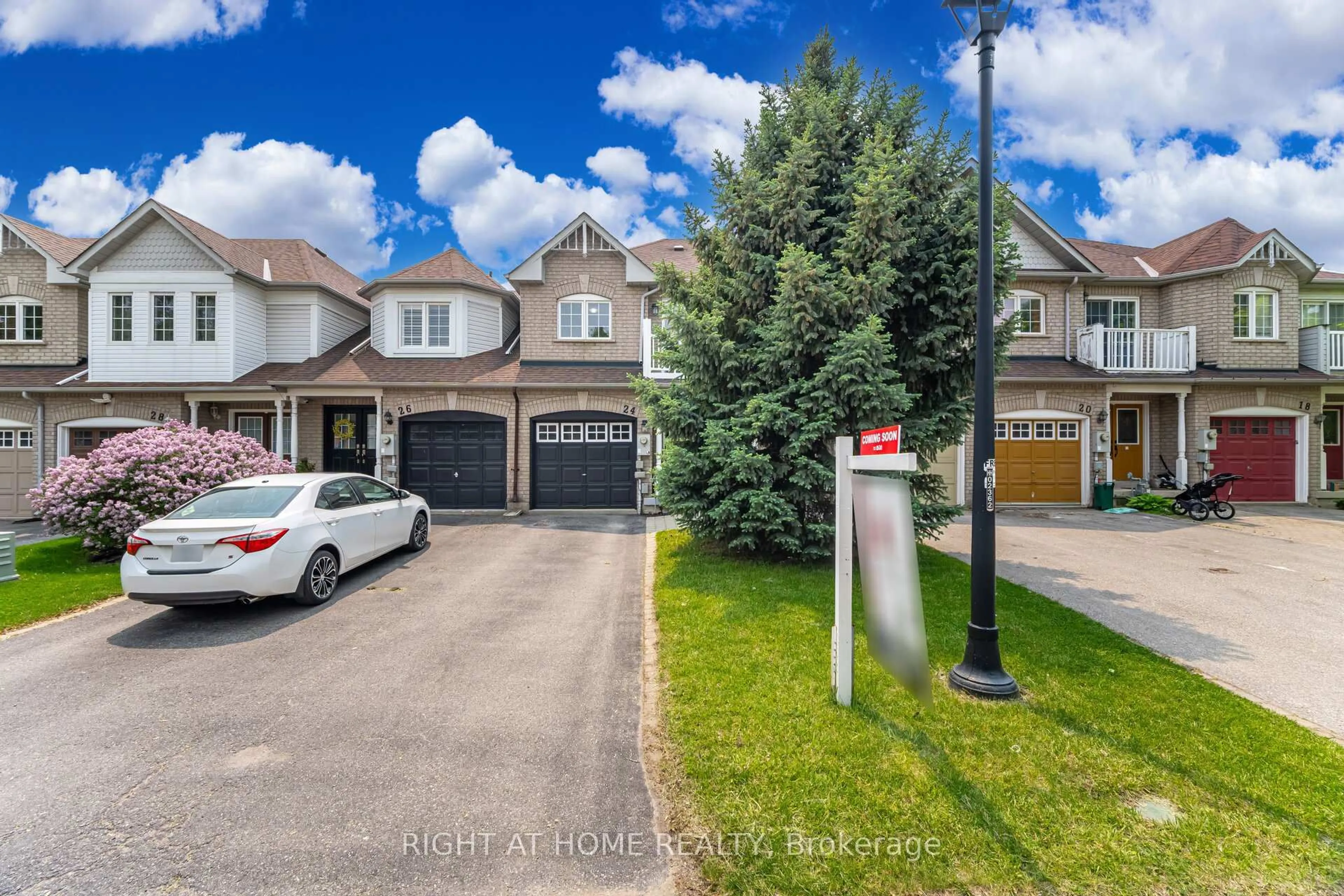 A pic from outside/outdoor area/front of a property/back of a property/a pic from drone, street for 24 Bradley Dr, Halton Hills Ontario L7G 6B5