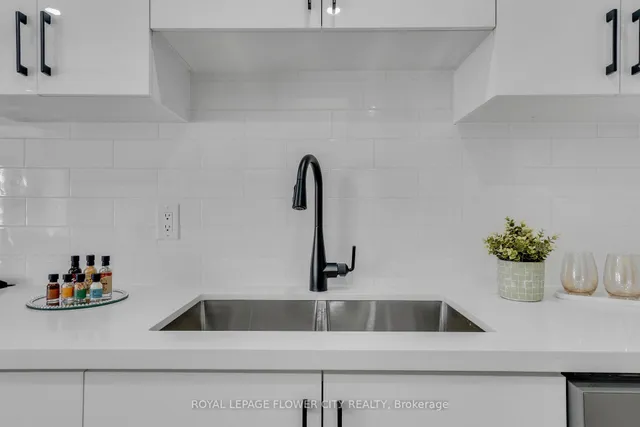 Additional image 21 of 73 CARISBROOKE Crt Unit 73