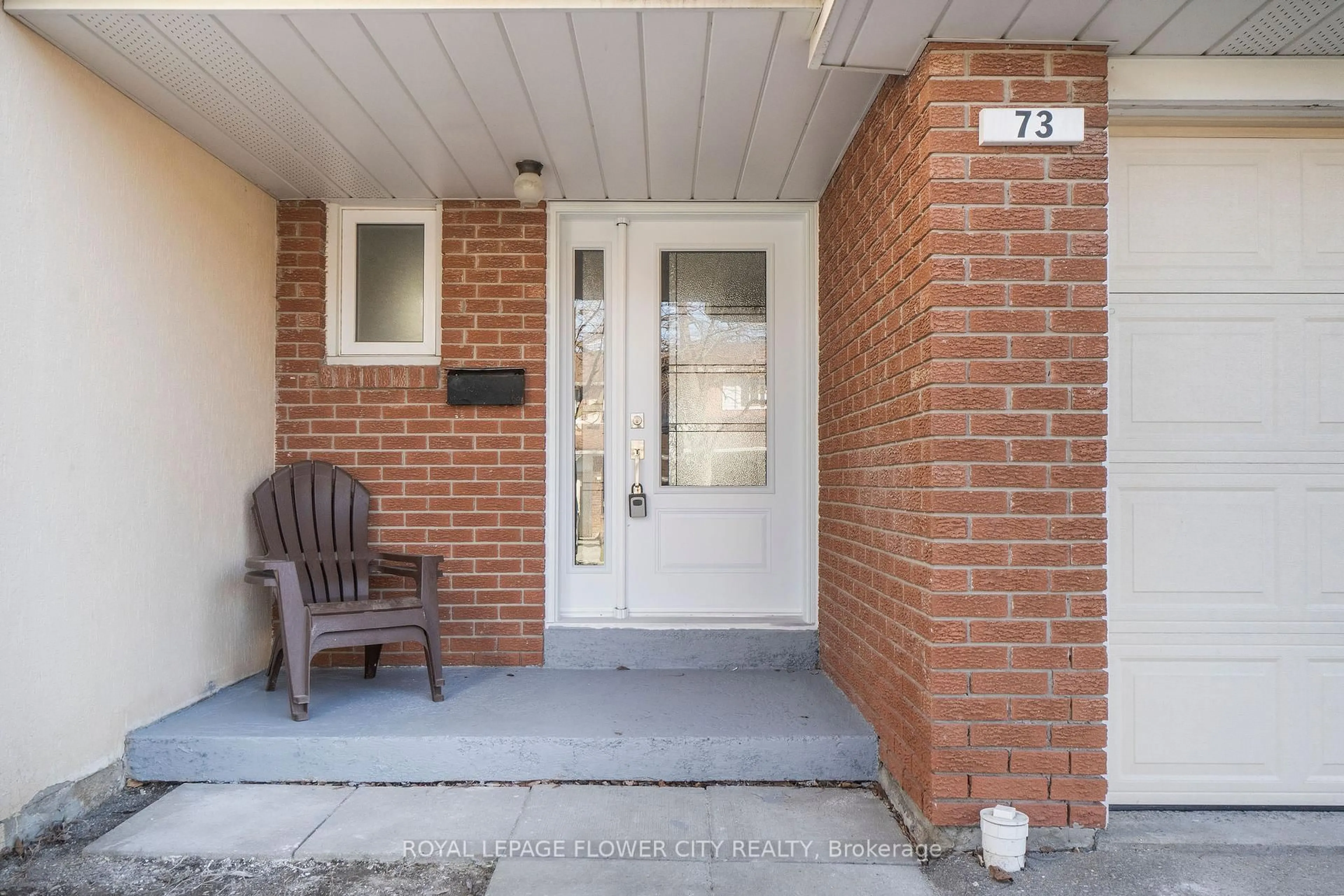 Unknown for 73 CARISBROOKE Crt #73, Brampton Ontario L6S 3K1