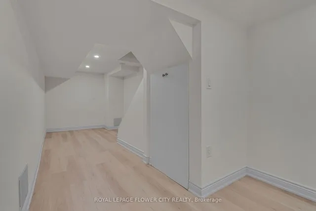 Additional image 35 of 73 CARISBROOKE Crt Unit 73