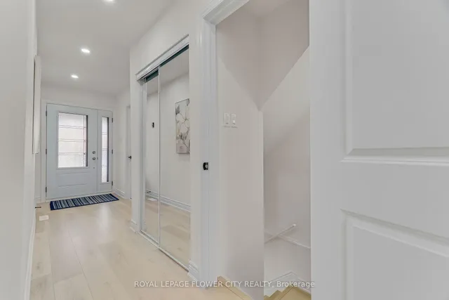 Additional image 5 of 73 CARISBROOKE Crt Unit 73