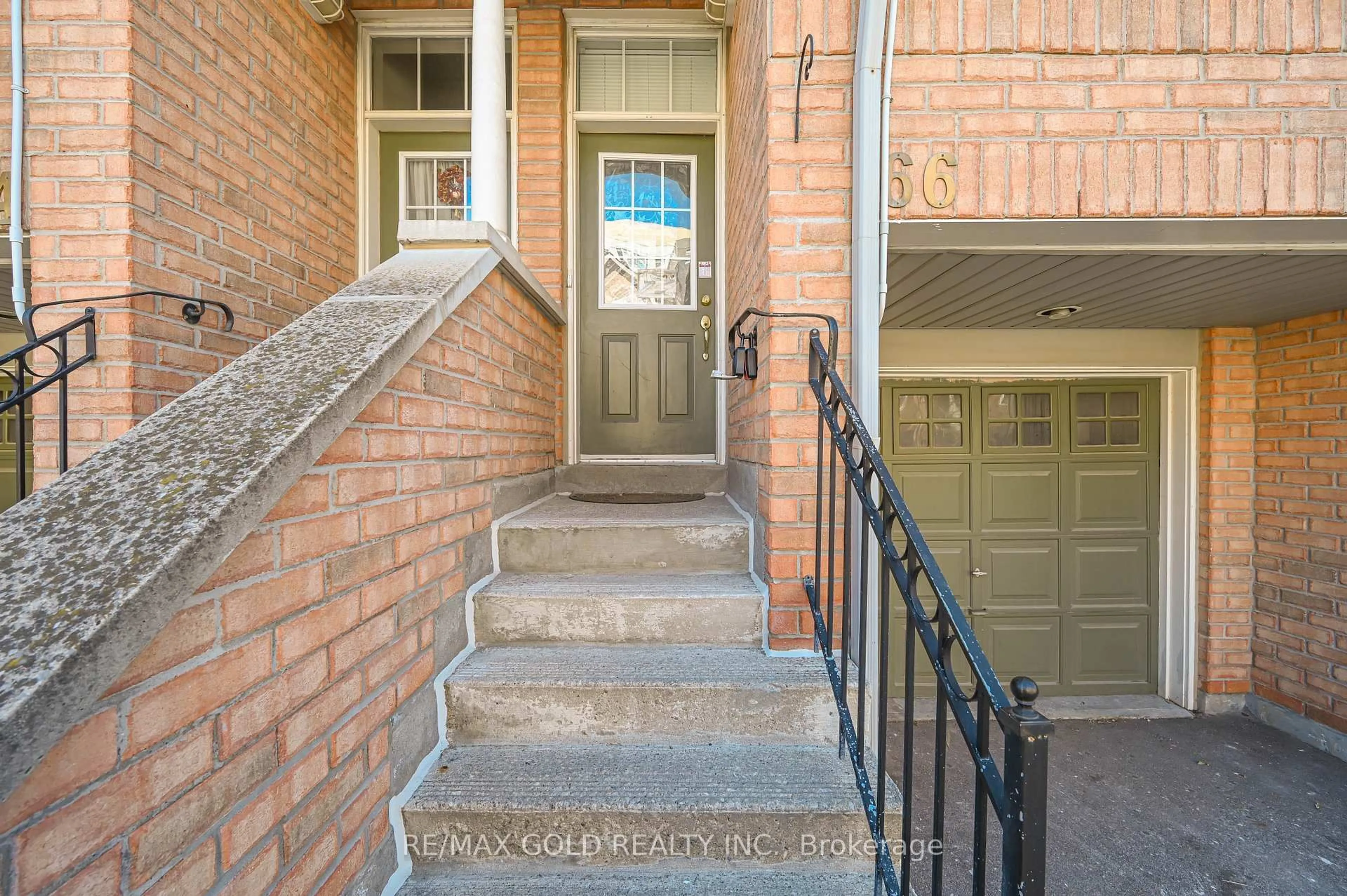 Unknown for 50 Strathaven Dr #66, Mississauga Ontario L5R 4E7