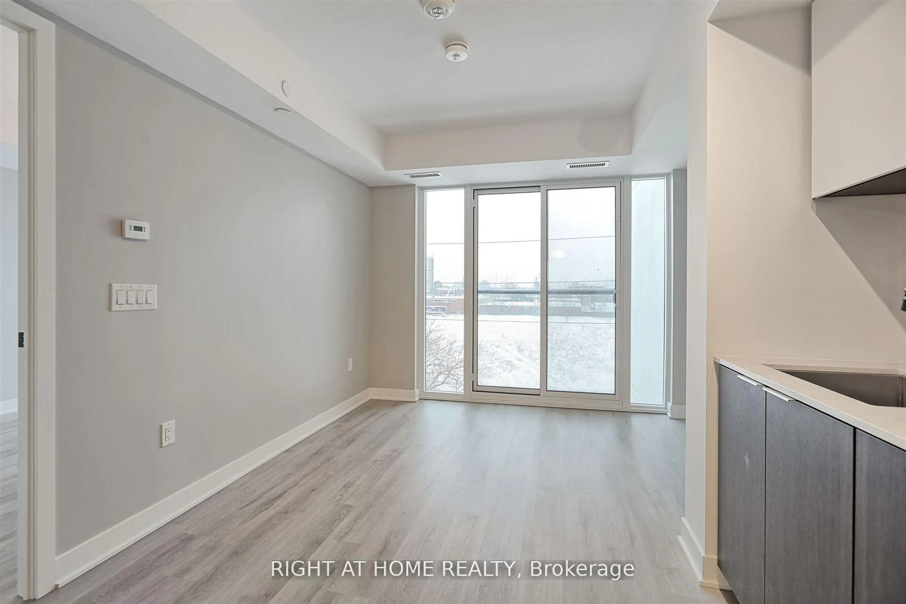 Unknown for 36 Zorra St #525, Toronto Ontario M8Z 4Z7