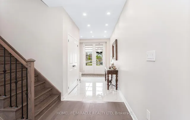 Additional property image - 35 Farringdon Cres