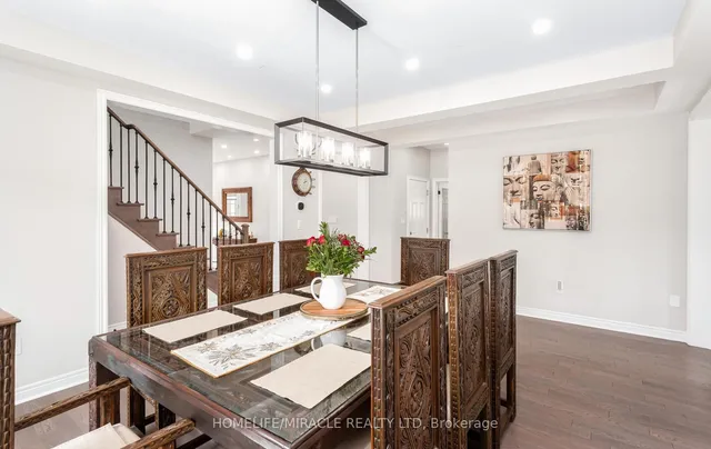 Additional property image - 35 Farringdon Cres