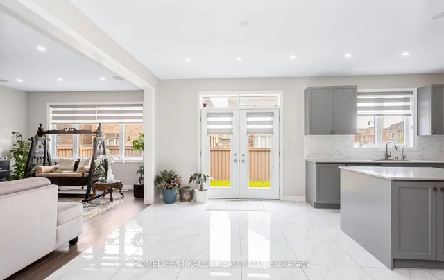 Additional property image - 35 Farringdon Cres