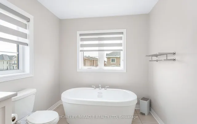 Additional property image - 35 Farringdon Cres