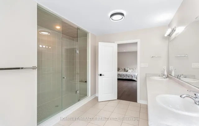 Additional property image - 35 Farringdon Cres
