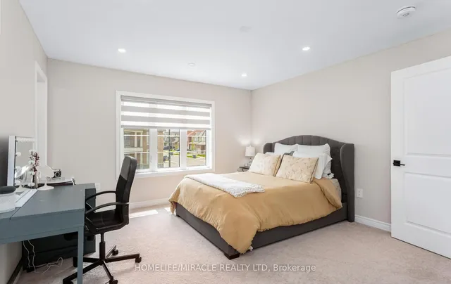 Additional property image - 35 Farringdon Cres