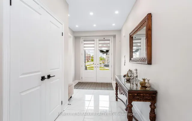 Additional property image - 35 Farringdon Cres