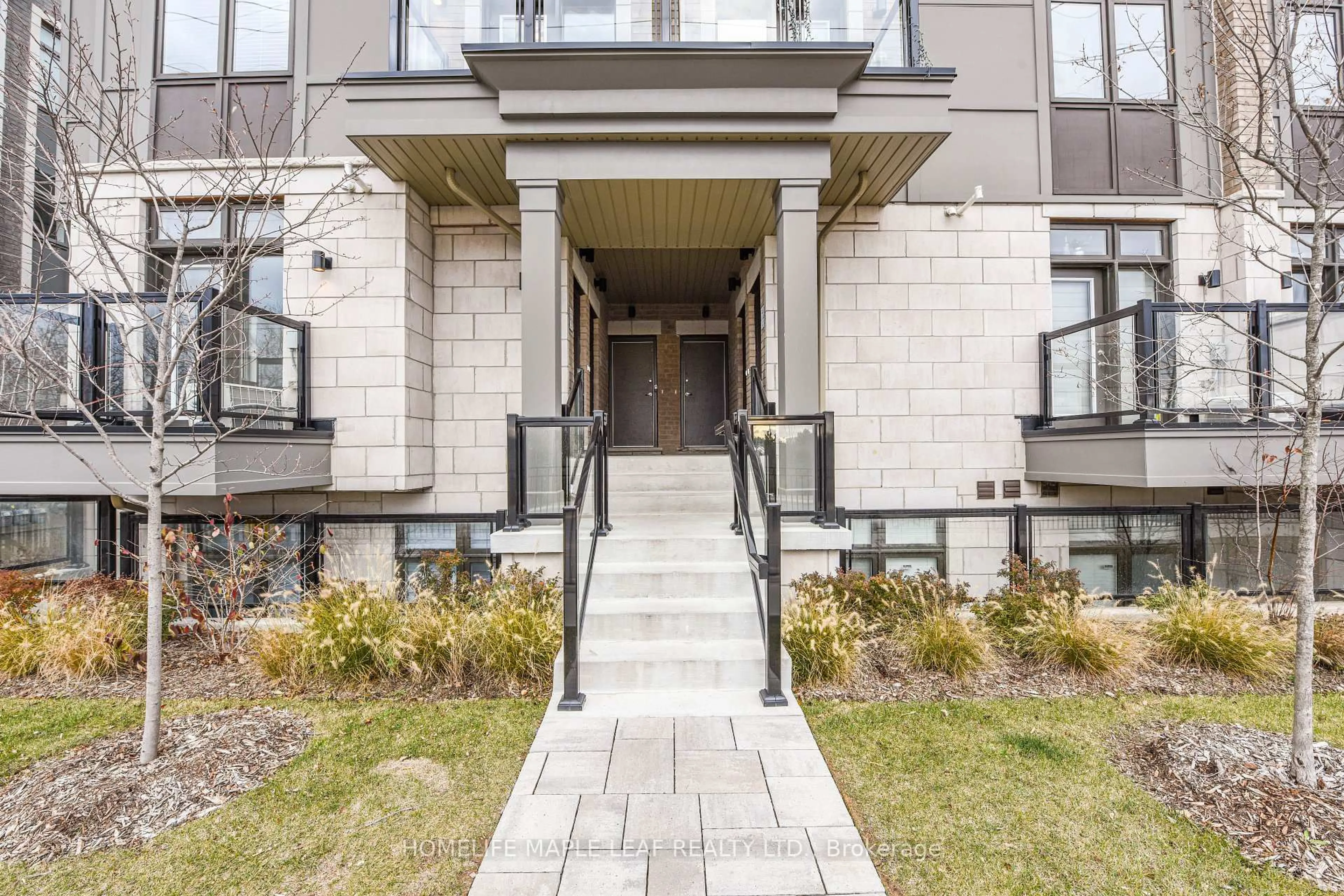 Unknown for 206-30 Halliford Pl, Brampton Ontario L6P 4R1