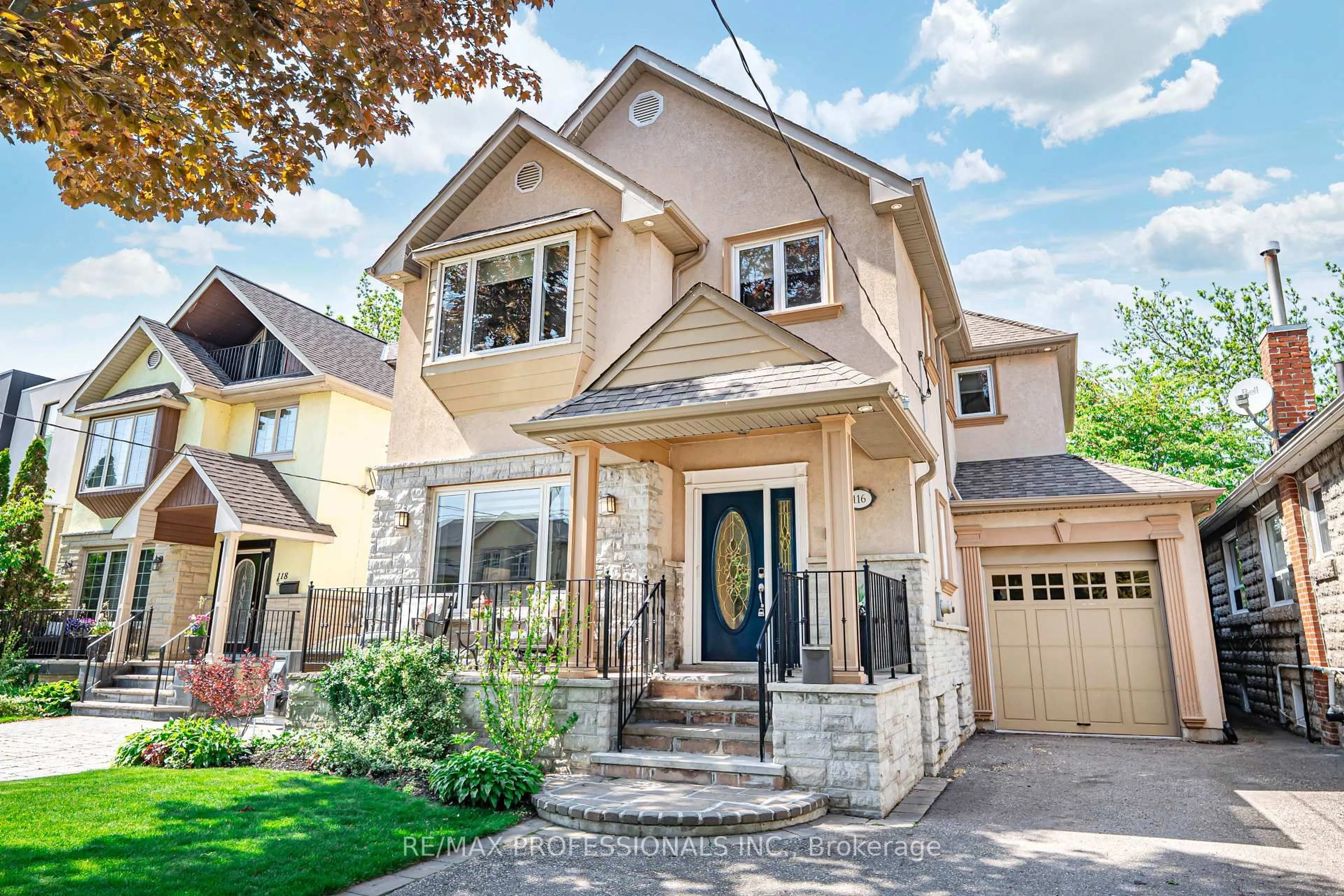 Home with brick exterior material, street for 116 Lake Shore Dr, Toronto Ontario M8V 2A2
