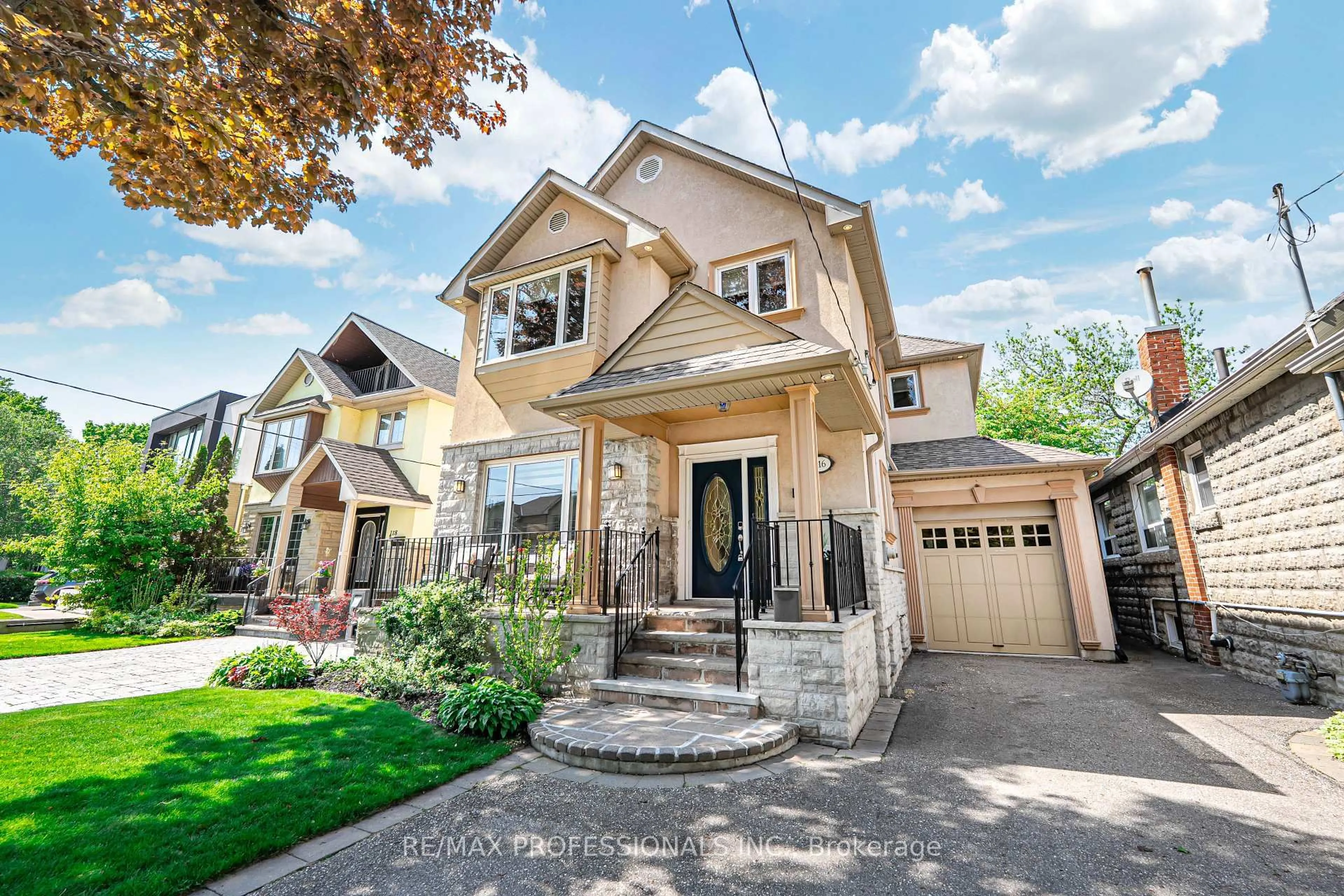 Home with brick exterior material, street for 116 Lake Shore Dr, Toronto Ontario M8V 2A2