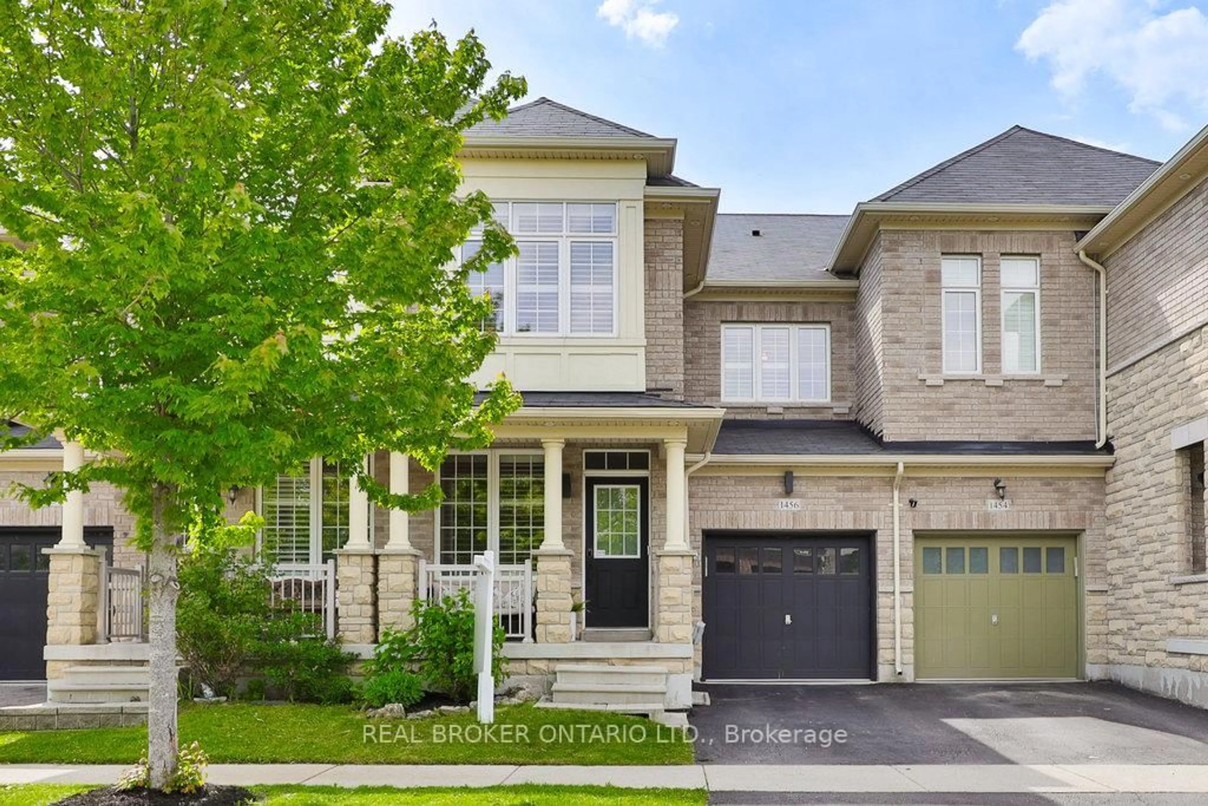 Home with brick exterior material, street for 1456 Haws Cres, Milton Ontario L9T 8V2