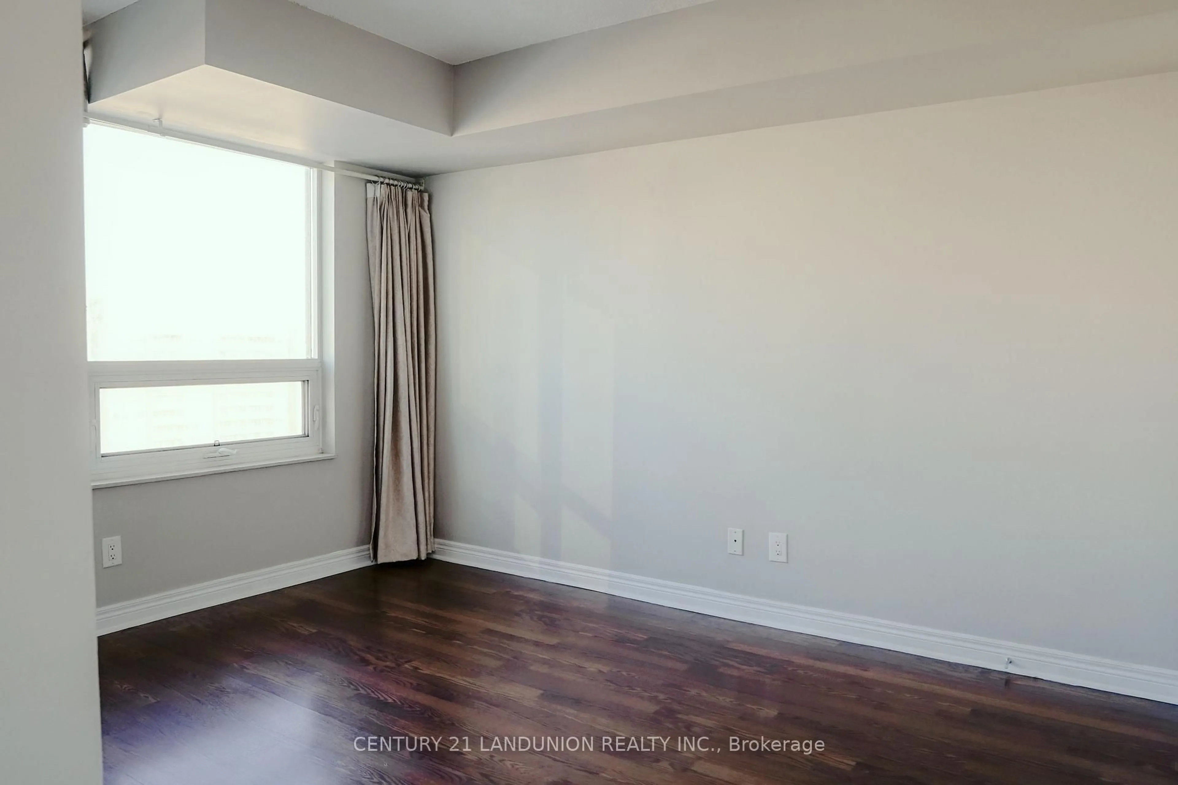 A pic of a room for 208 Enfield Pl #2310, Mississauga Ontario L5B 0G8