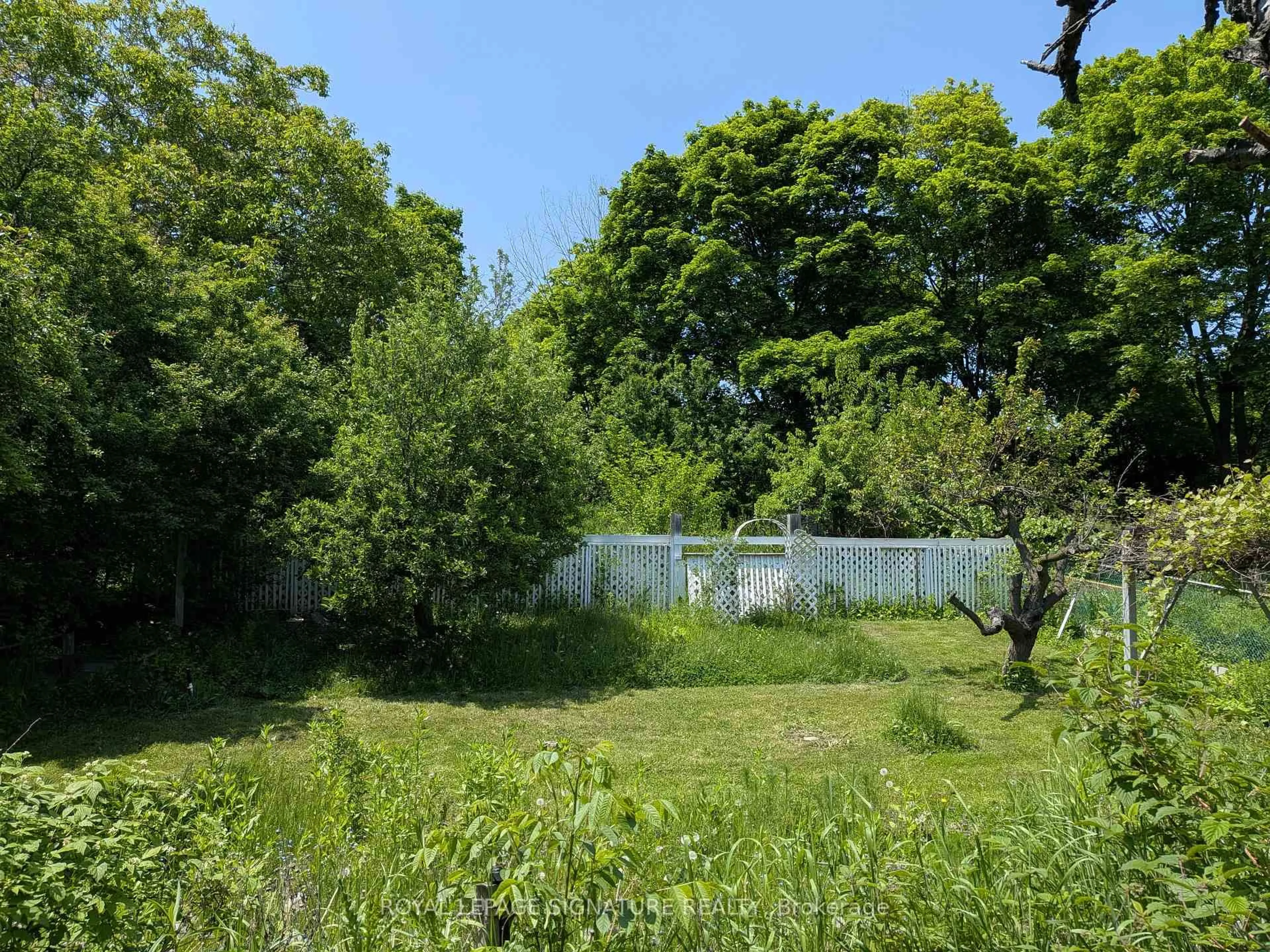 Shed for 2667 Kingsberry Cres, Mississauga Ontario L5B 2K6