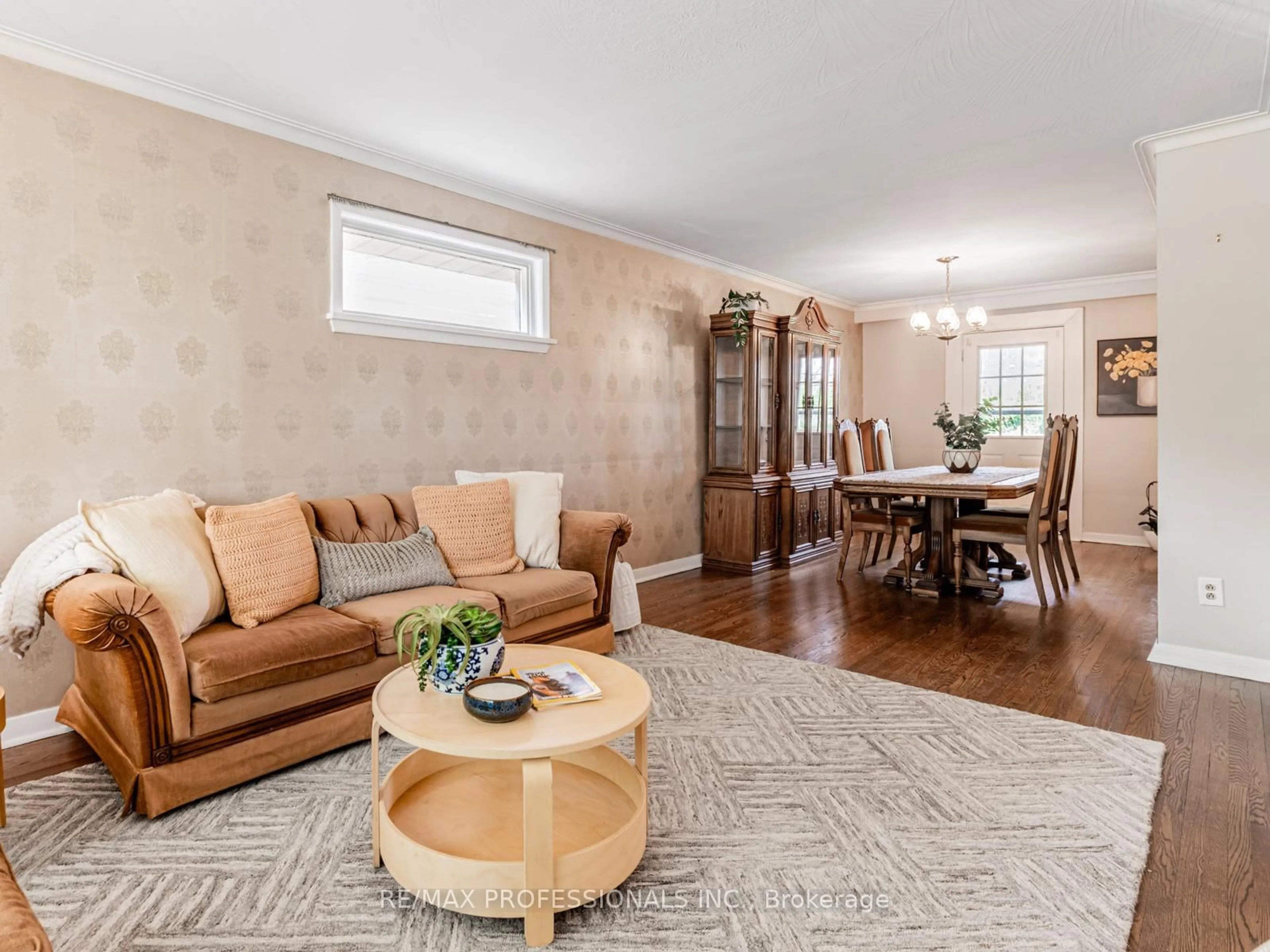 Living room with furniture, unknown for 281 Jeffcoat Dr, Toronto Ontario M9W 3E4