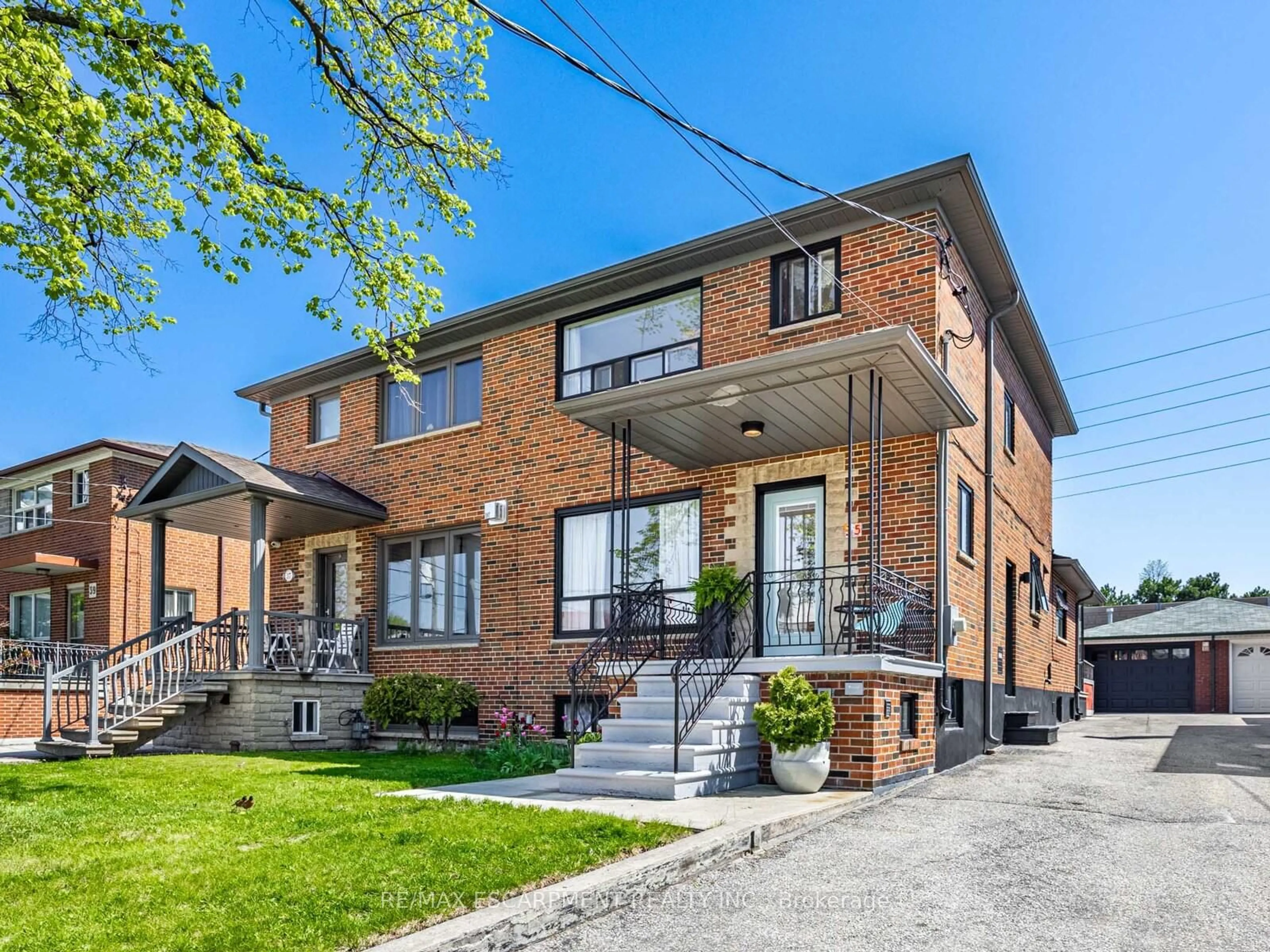 Home with brick exterior material, street for 35 Woodenhill Crt, Toronto Ontario M6M 1K6